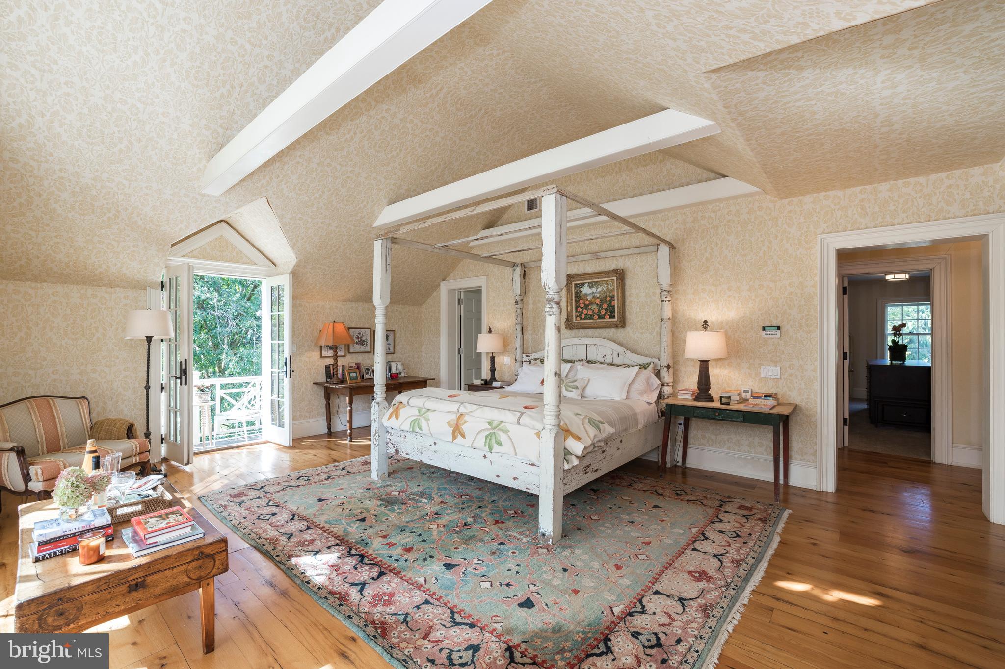 CHESHIRE HUNT - Residential