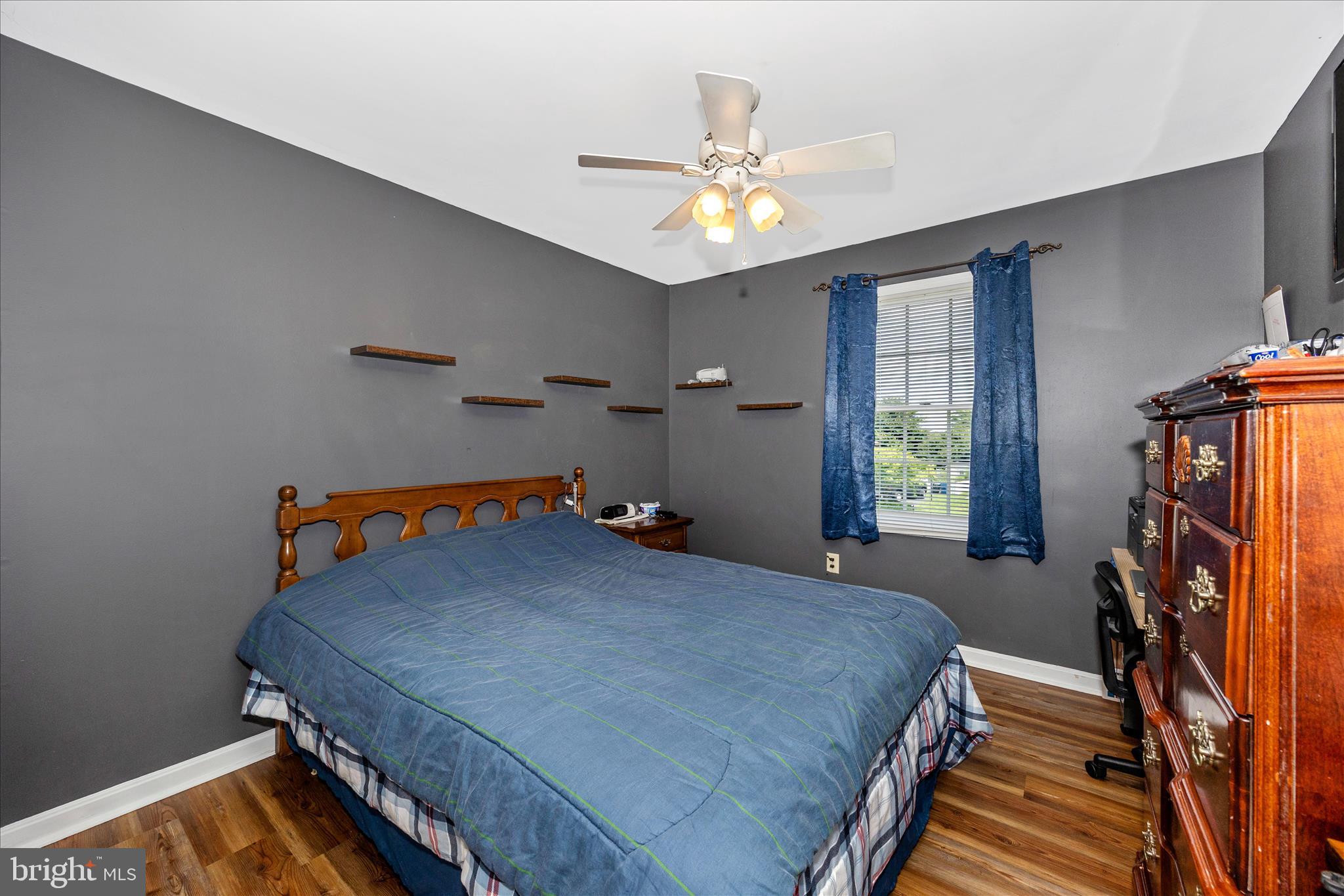 WHISPERING HILLS - Residential