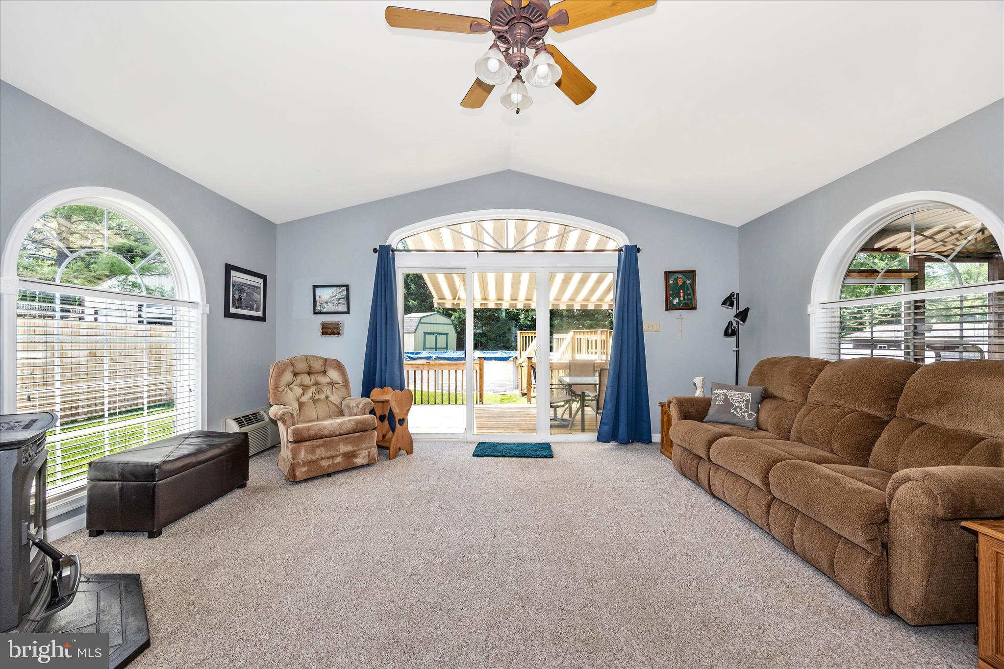 WHISPERING HILLS - Residential