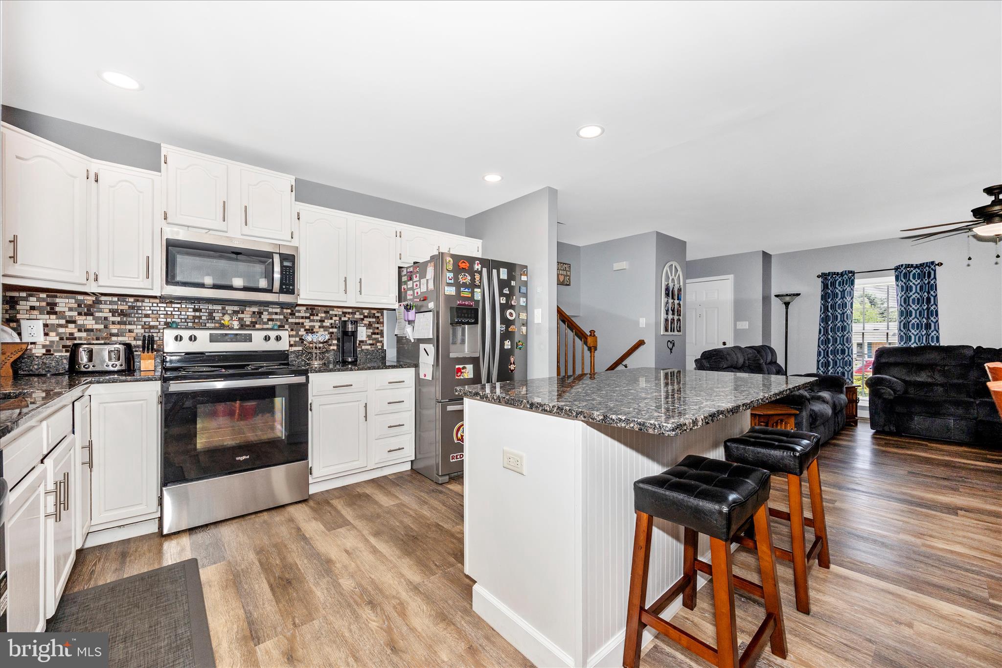 WHISPERING HILLS - Residential