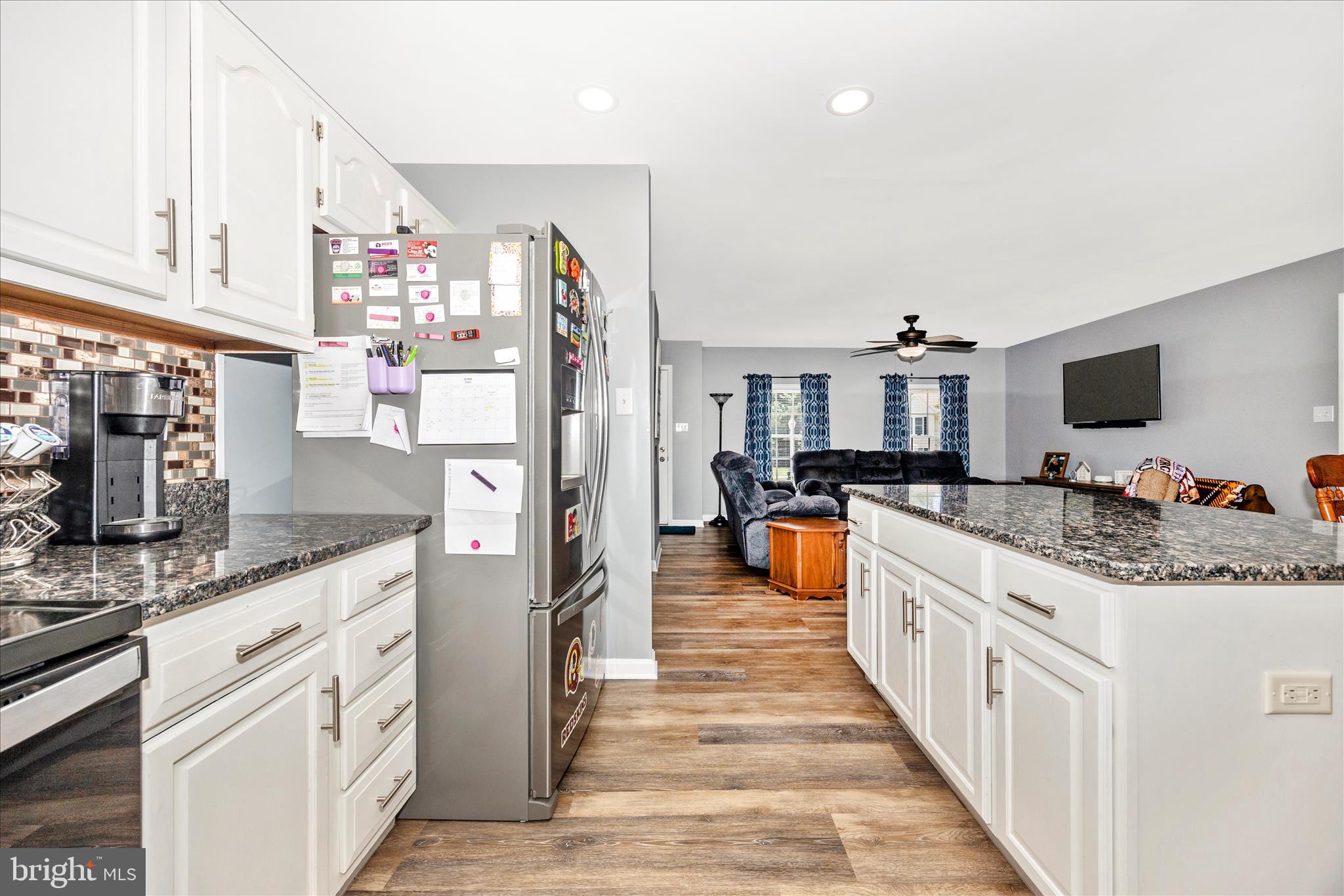 WHISPERING HILLS - Residential