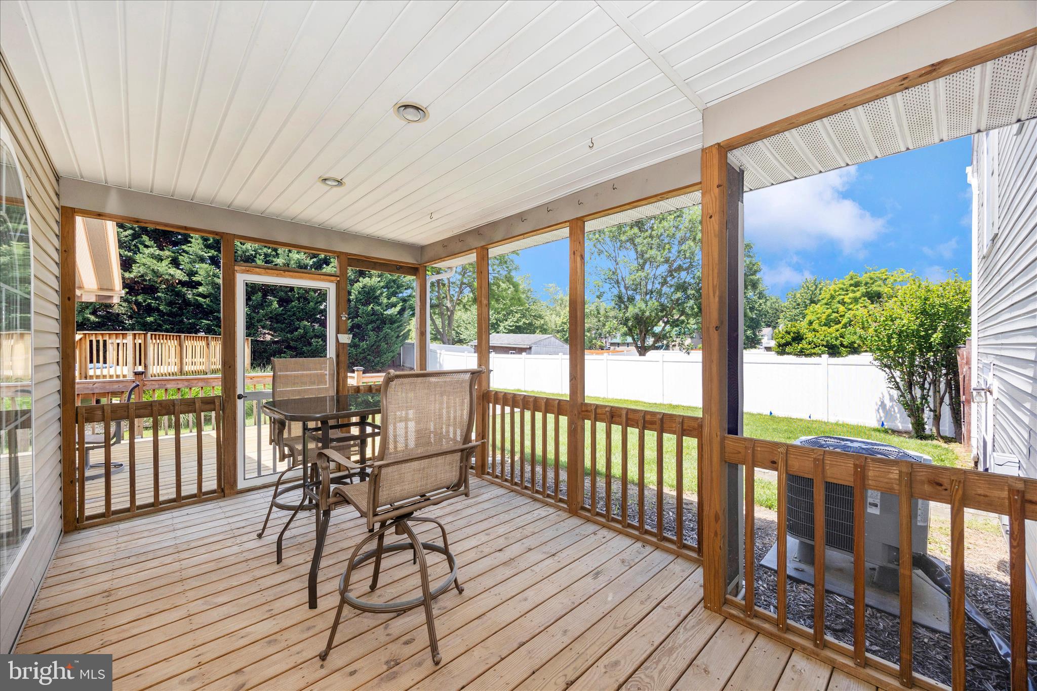 WHISPERING HILLS - Residential