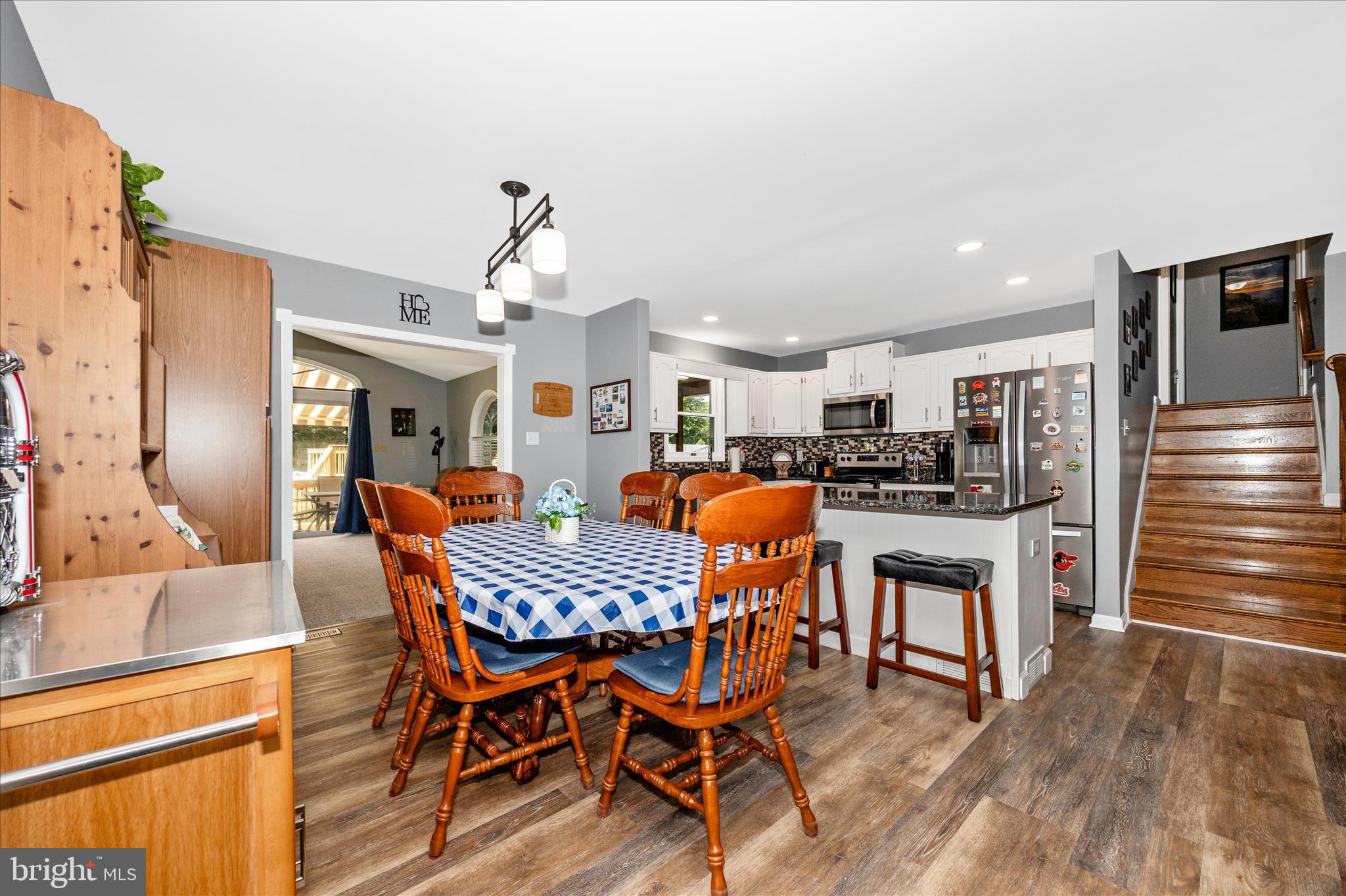 WHISPERING HILLS - Residential