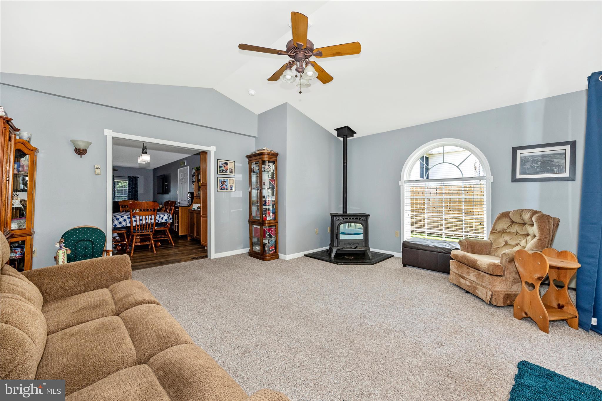 WHISPERING HILLS - Residential