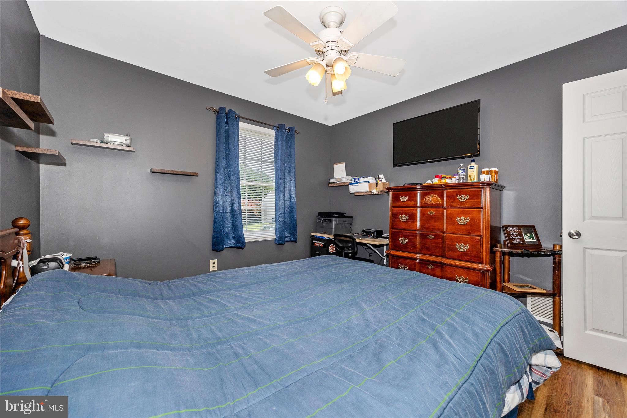 WHISPERING HILLS - Residential