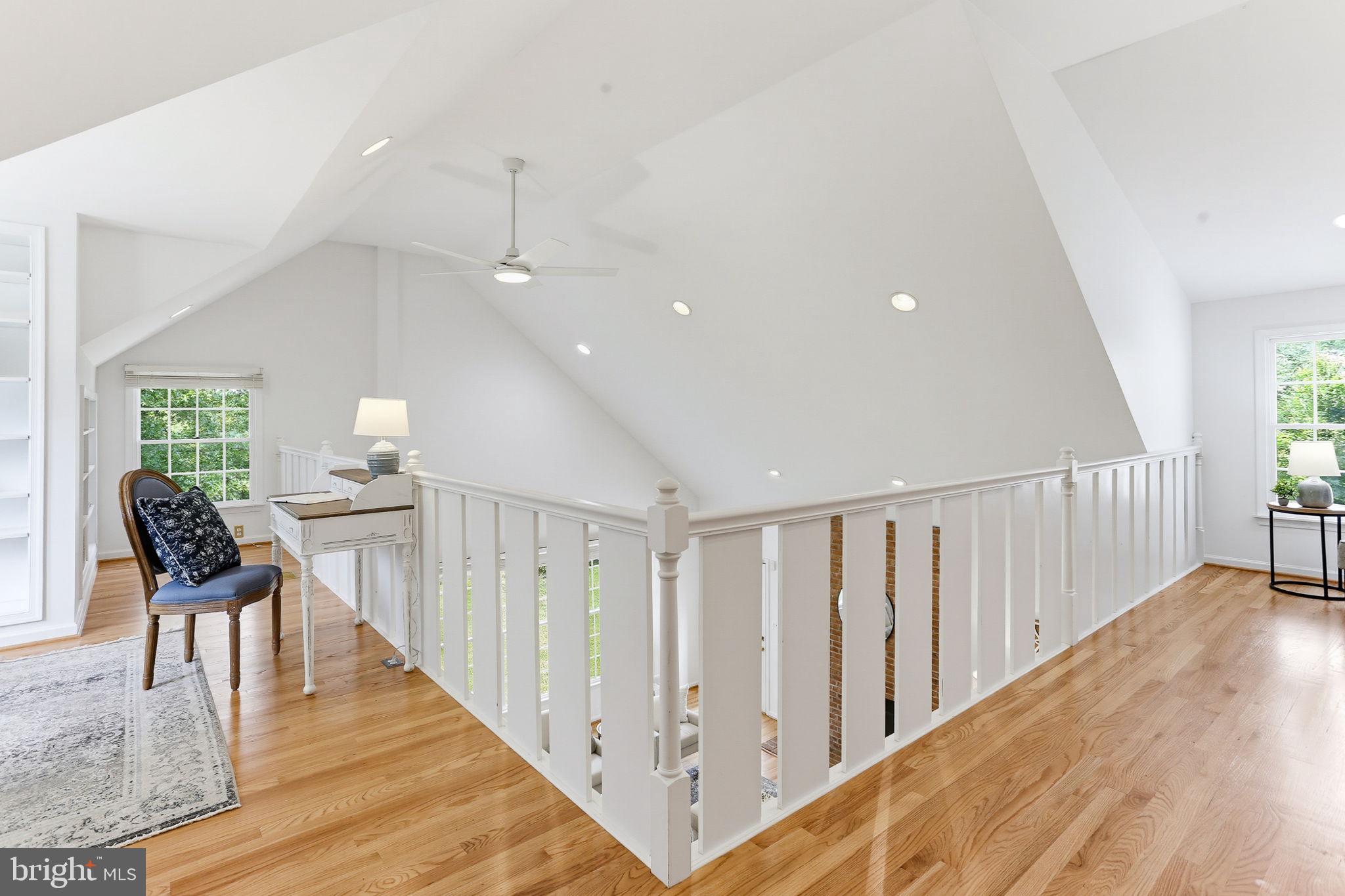 WILLIAMSBURG VILLAGE - Residential