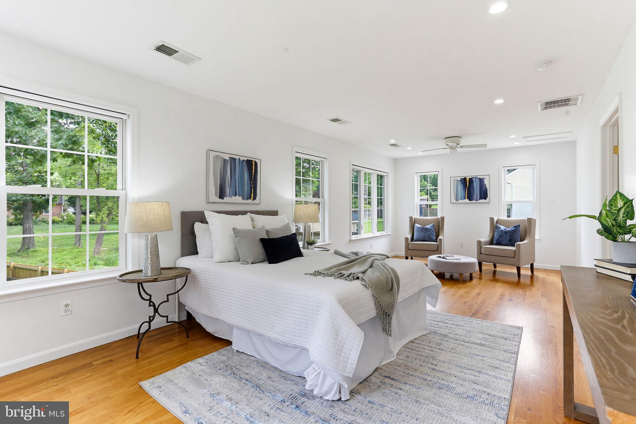 WILLIAMSBURG VILLAGE - Residential