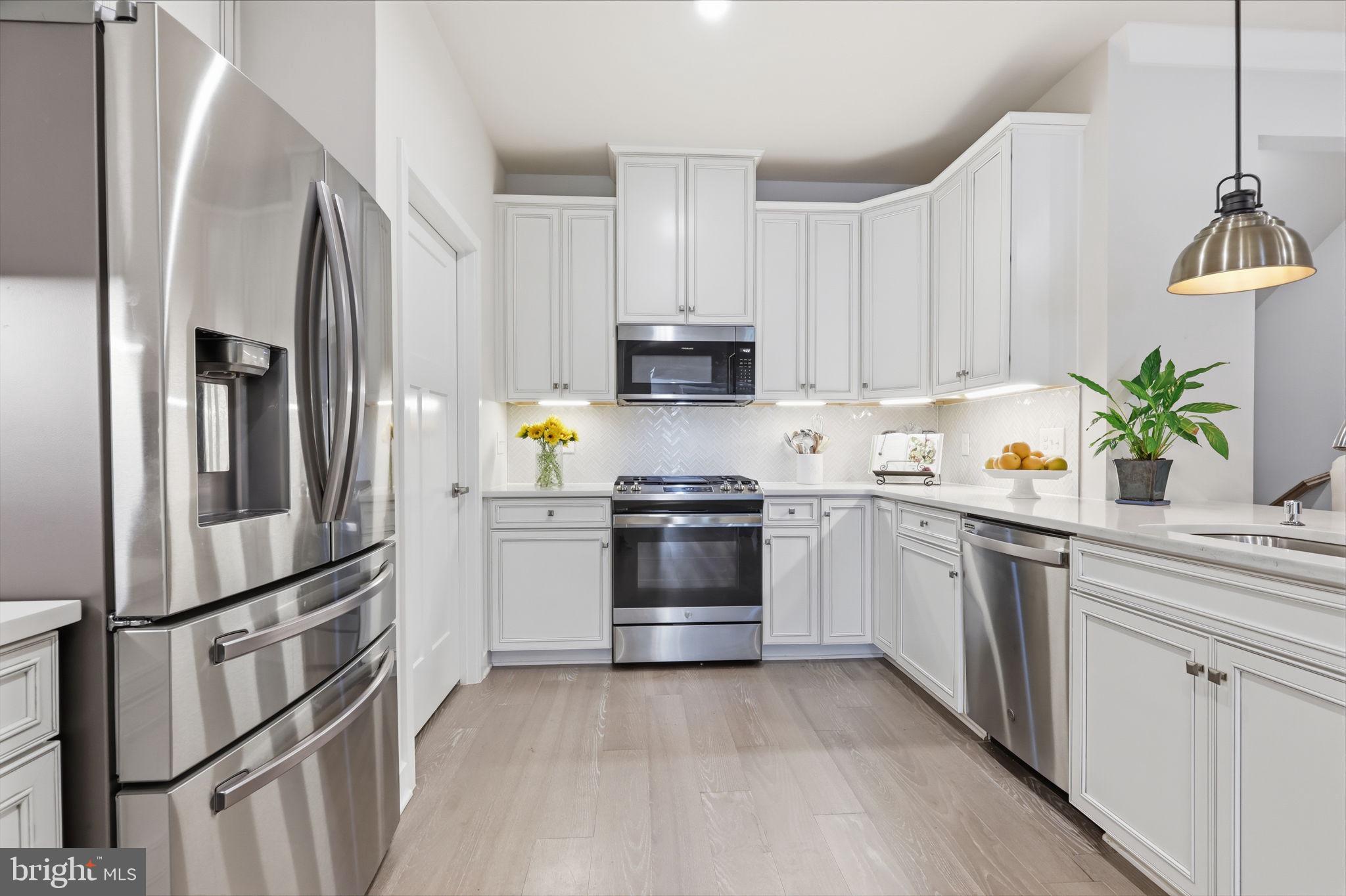 YARDLEY WOODS - Residential