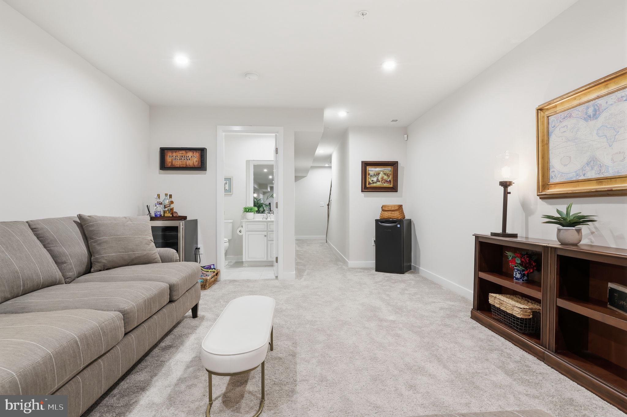 YARDLEY WOODS - Residential