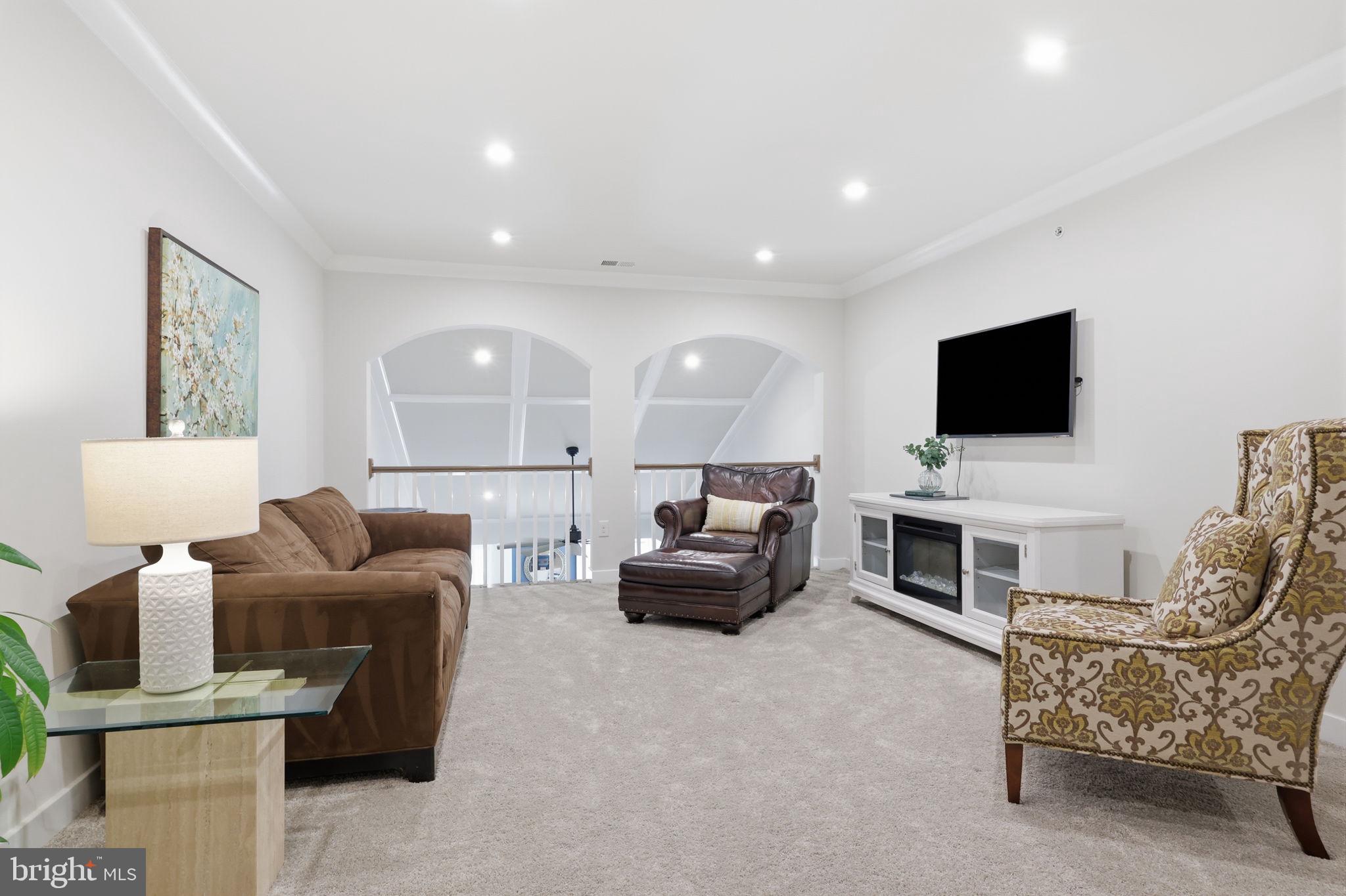YARDLEY WOODS - Residential