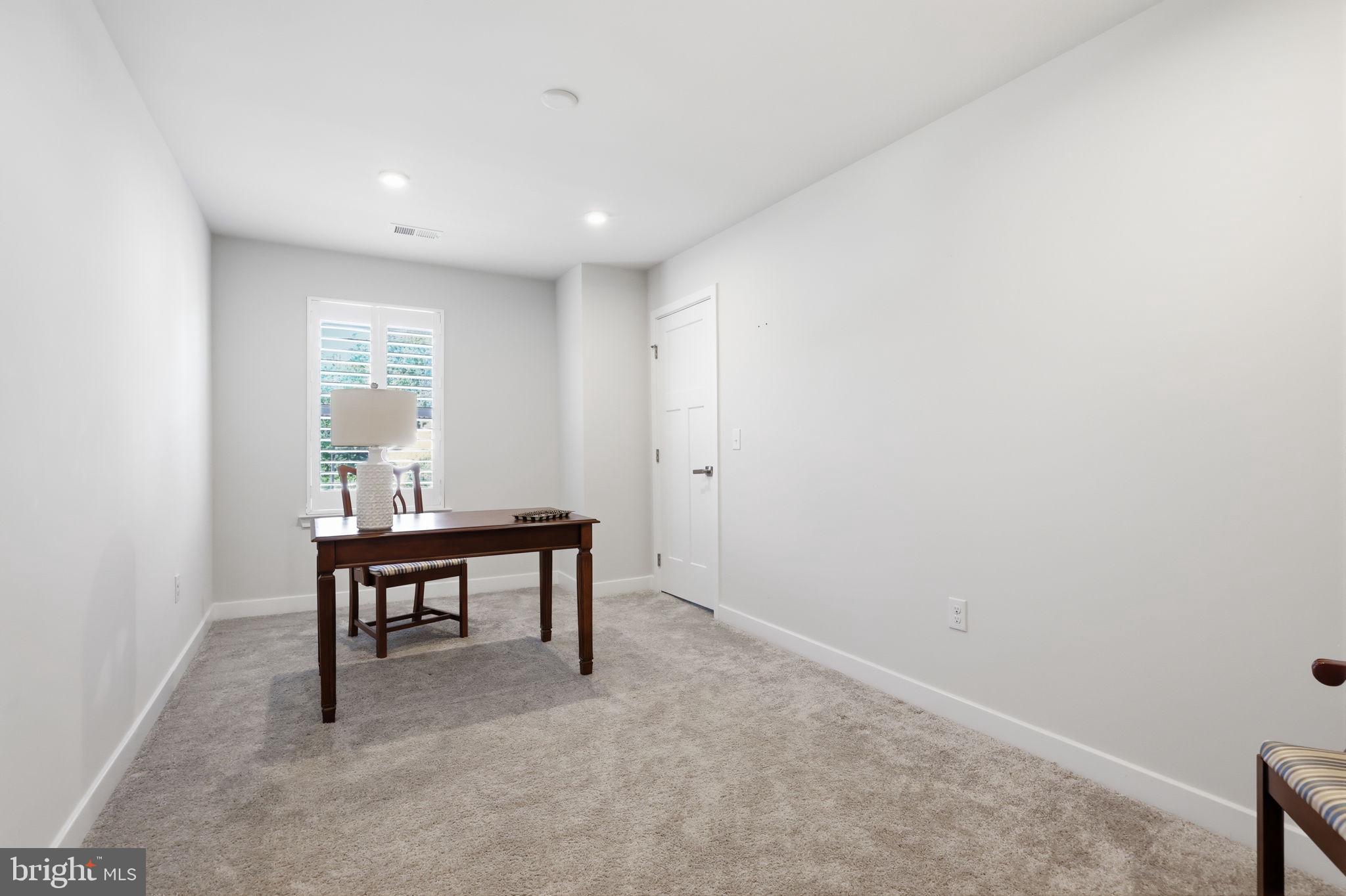 YARDLEY WOODS - Residential