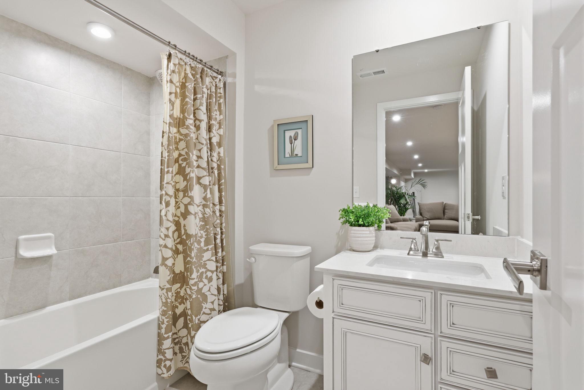 YARDLEY WOODS - Residential
