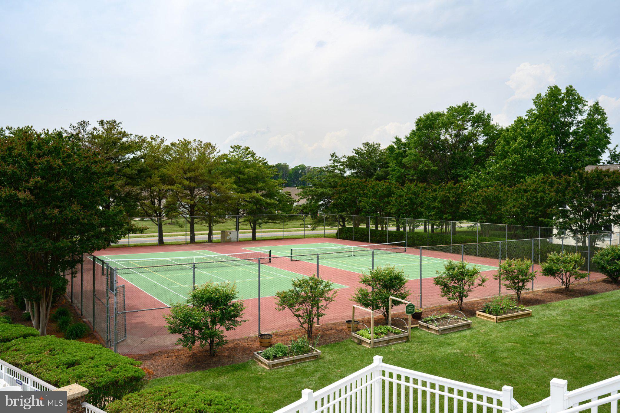 BAYSIDE MARINA - Residential