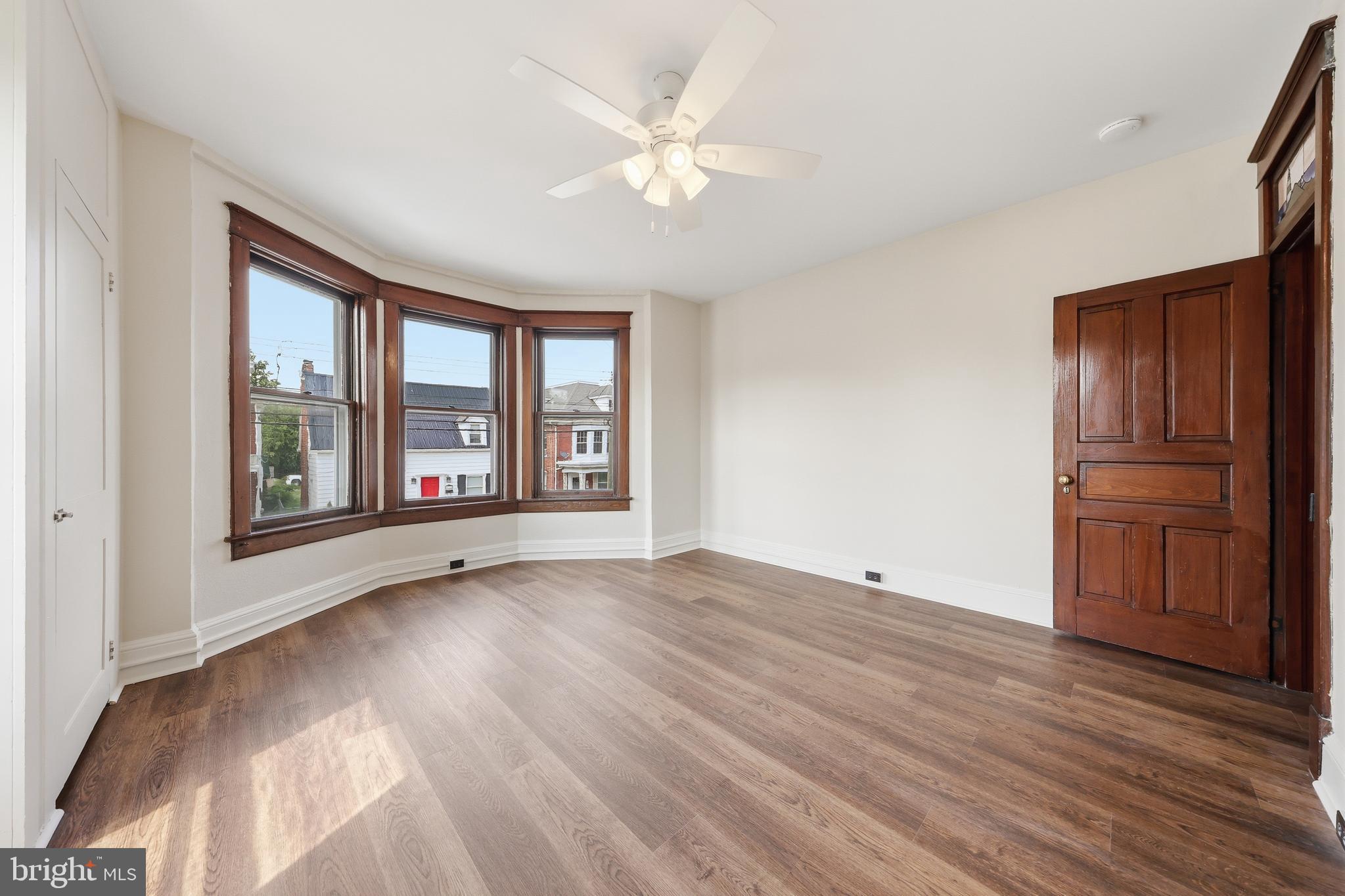 HAGERSTOWN - Residential