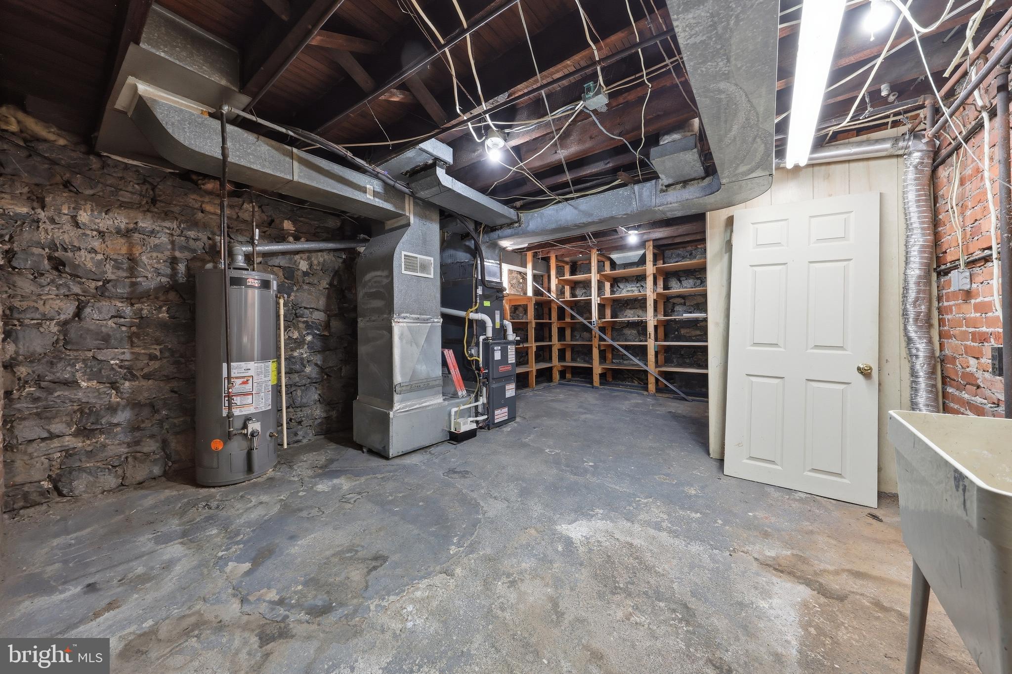 HAGERSTOWN - Residential