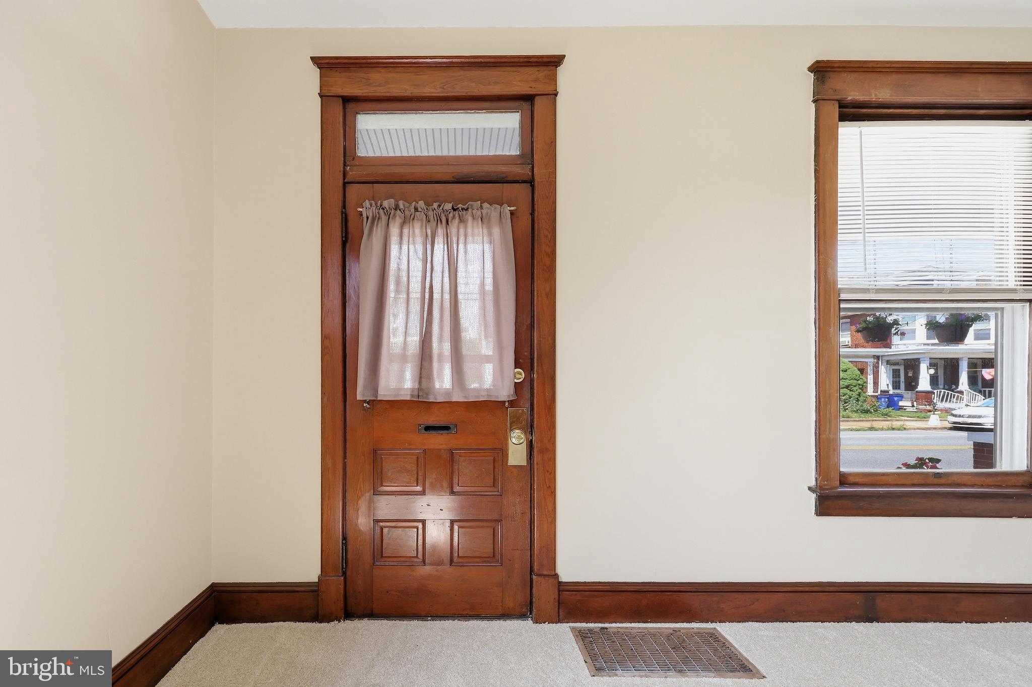 HAGERSTOWN - Residential