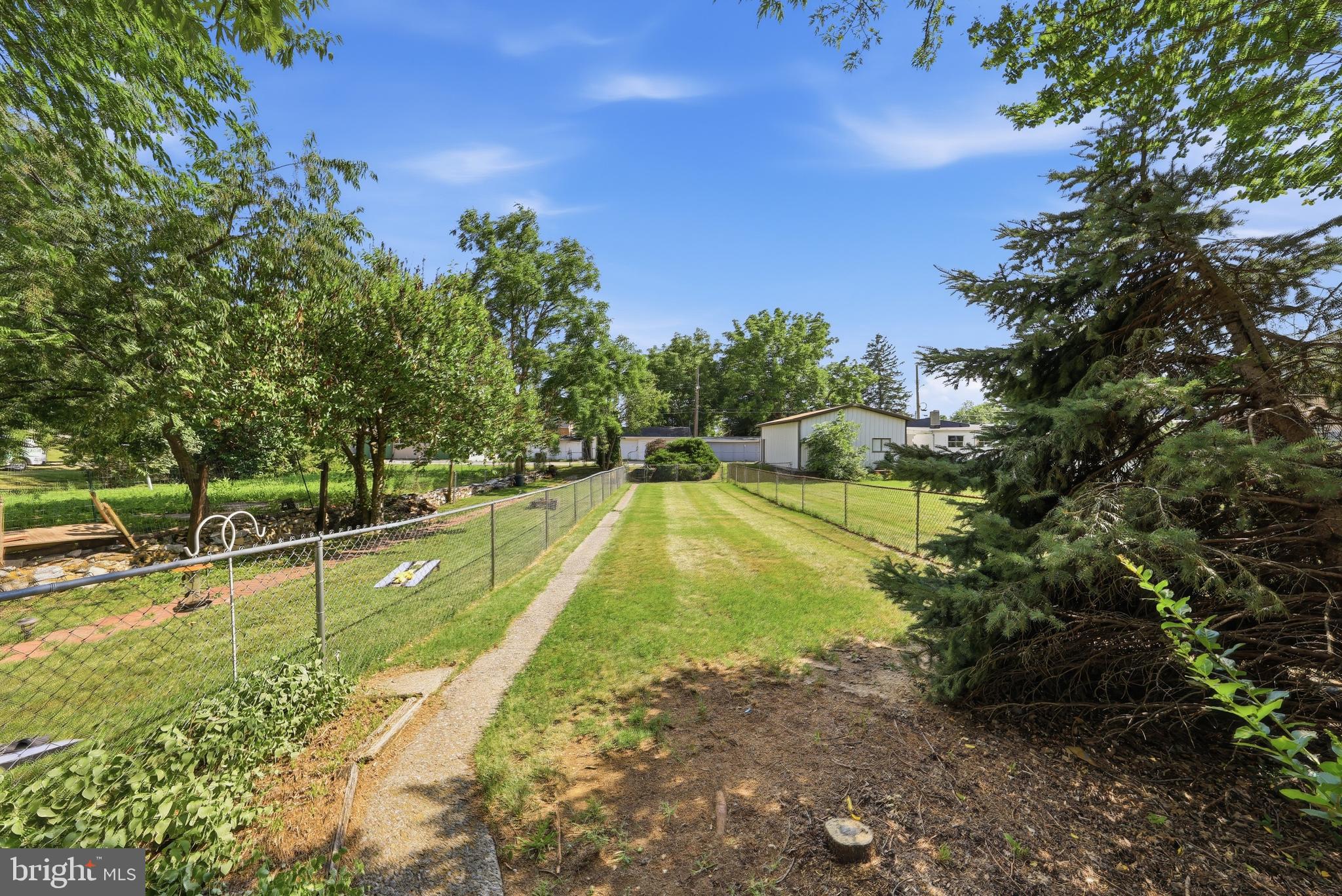 HAGERSTOWN - Residential