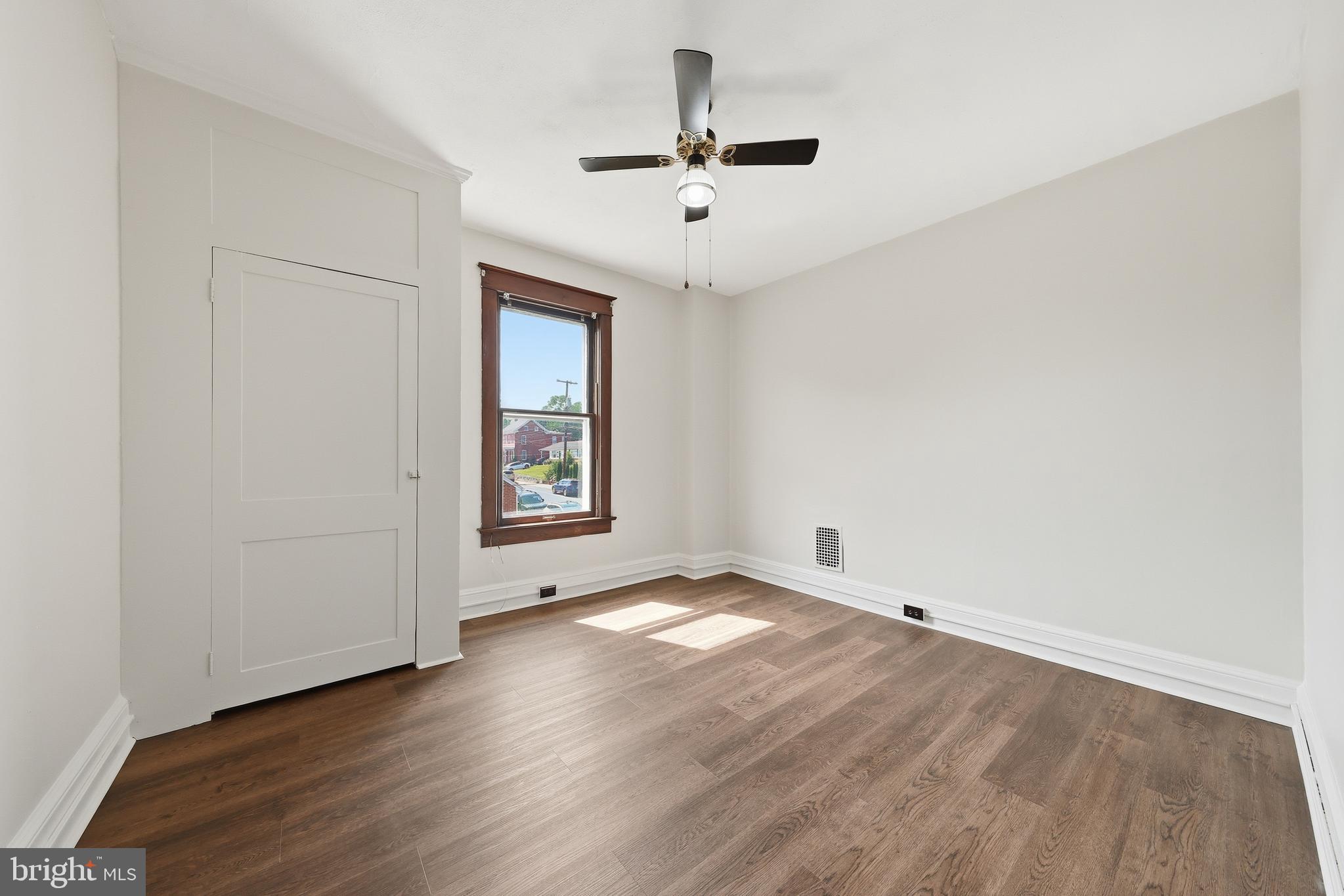 HAGERSTOWN - Residential