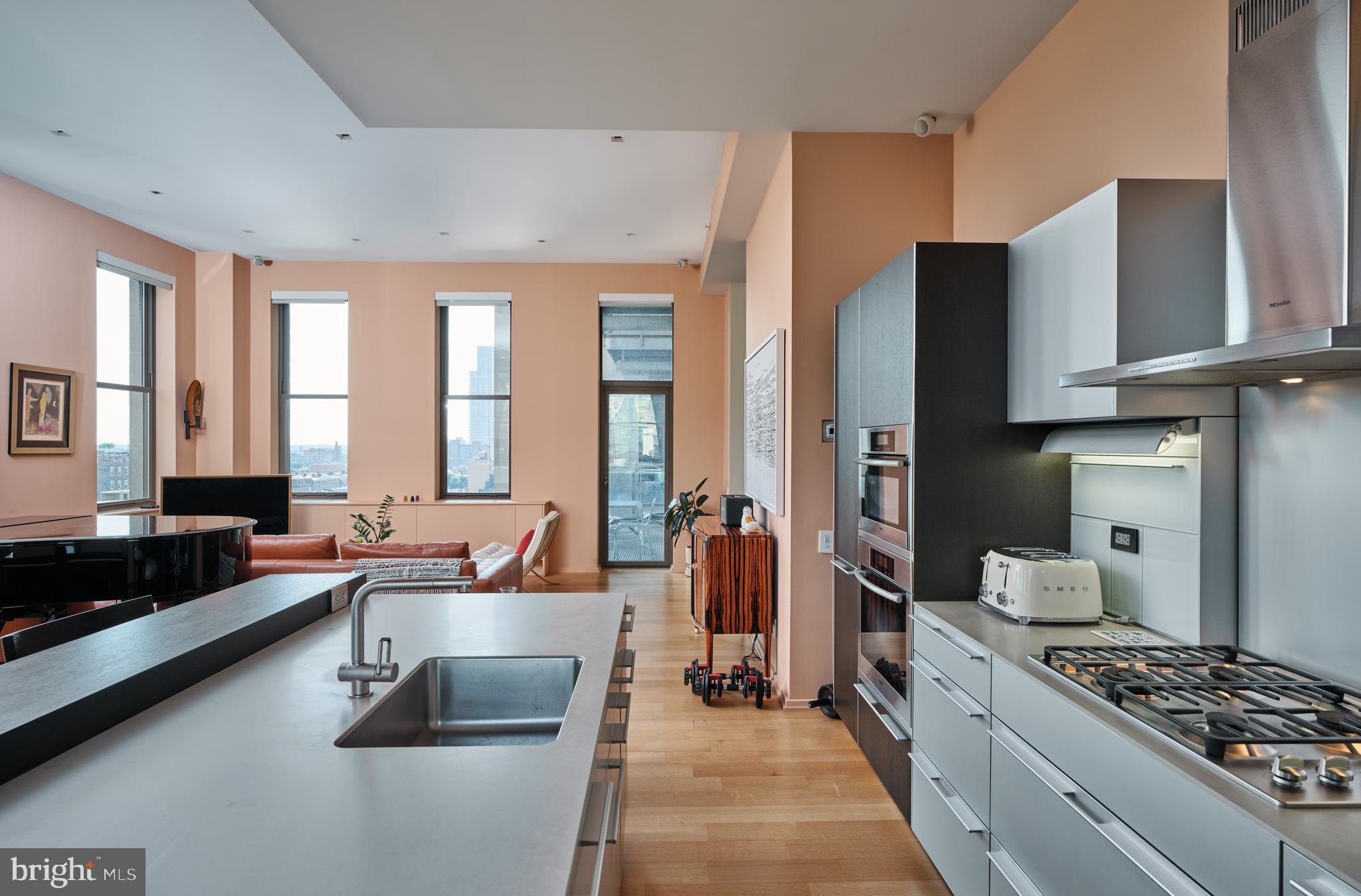 WASHINGTON SQ WEST - Residential