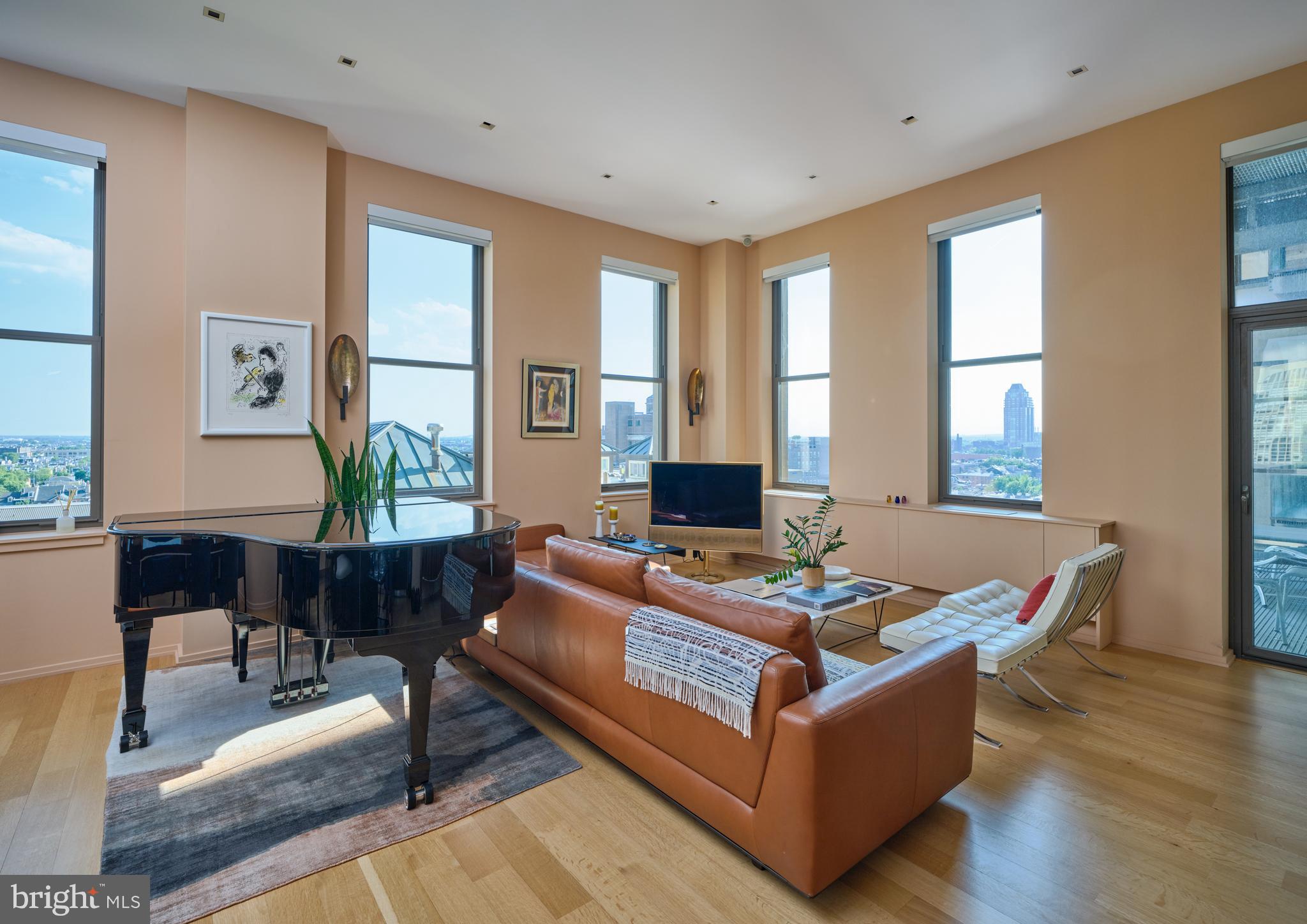 WASHINGTON SQ WEST - Residential