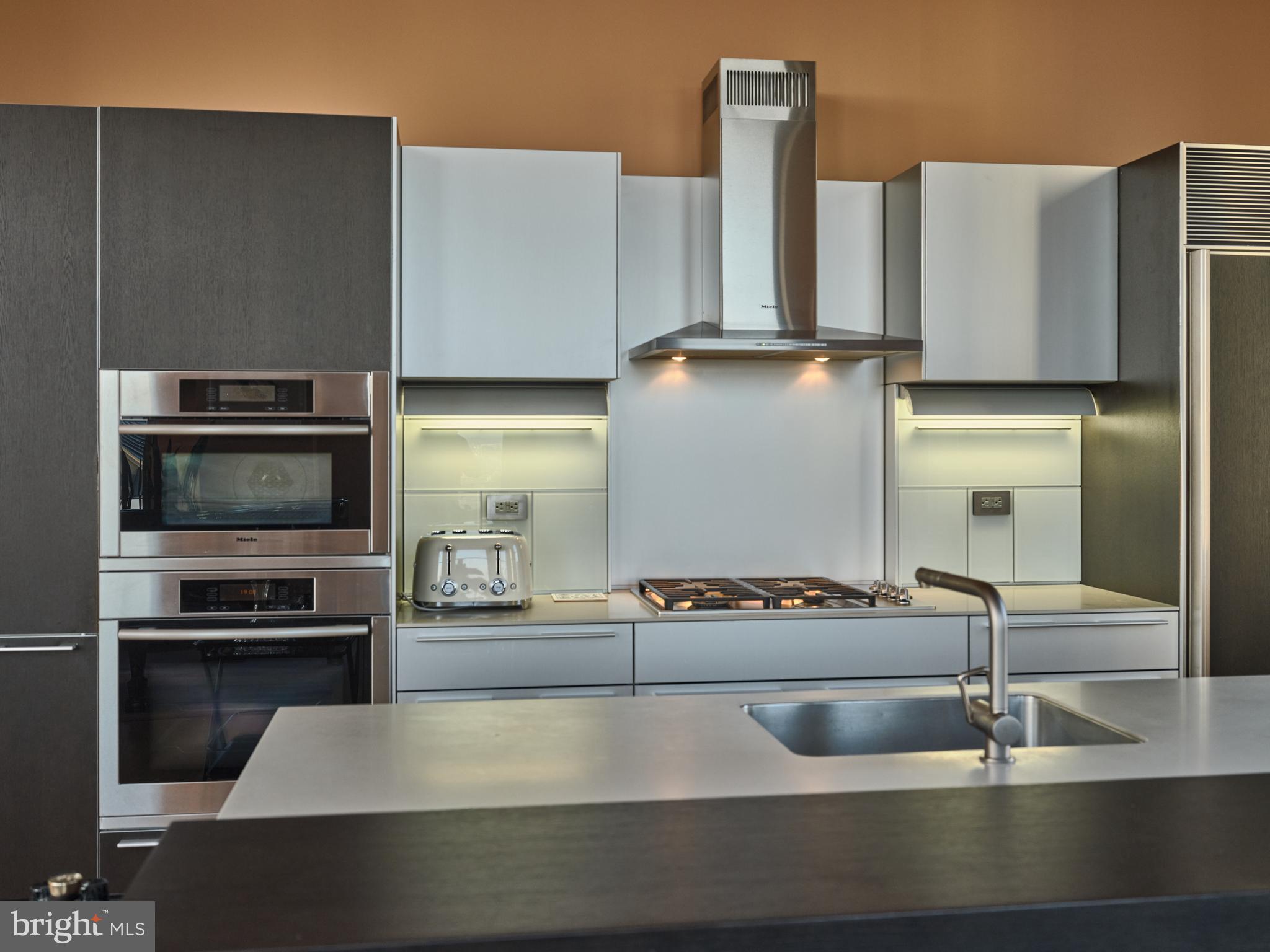 WASHINGTON SQ WEST - Residential