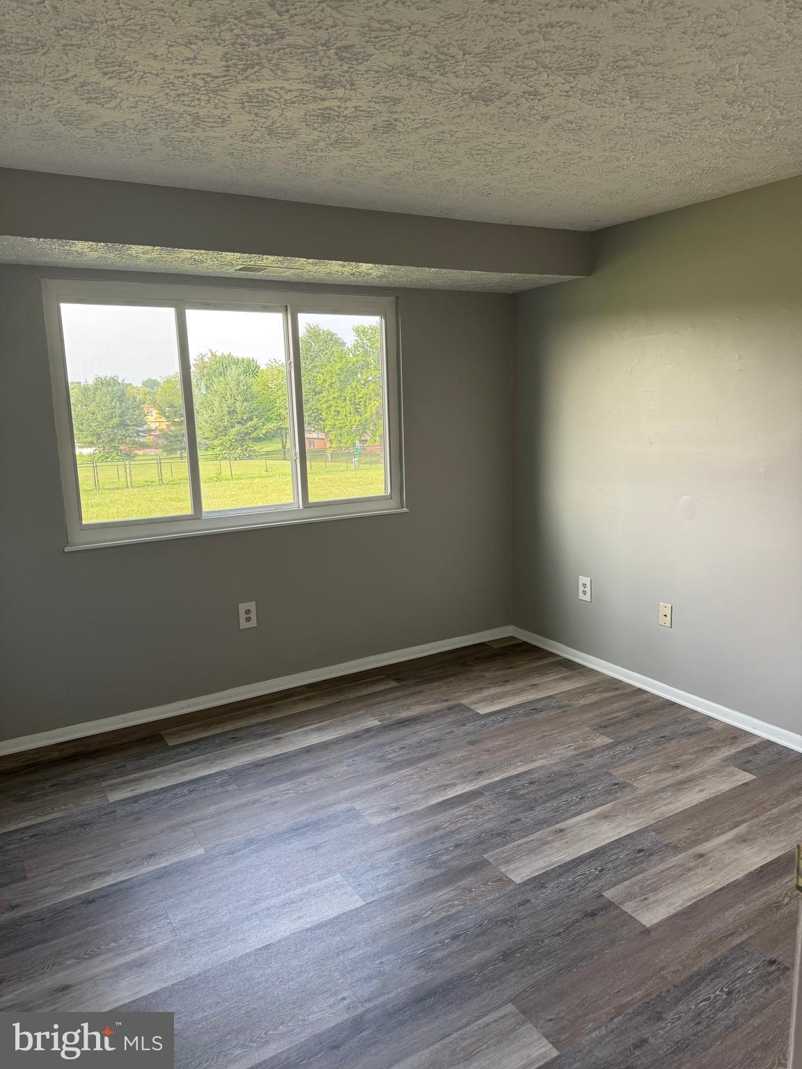 AMBERTOWNE - Residential Lease