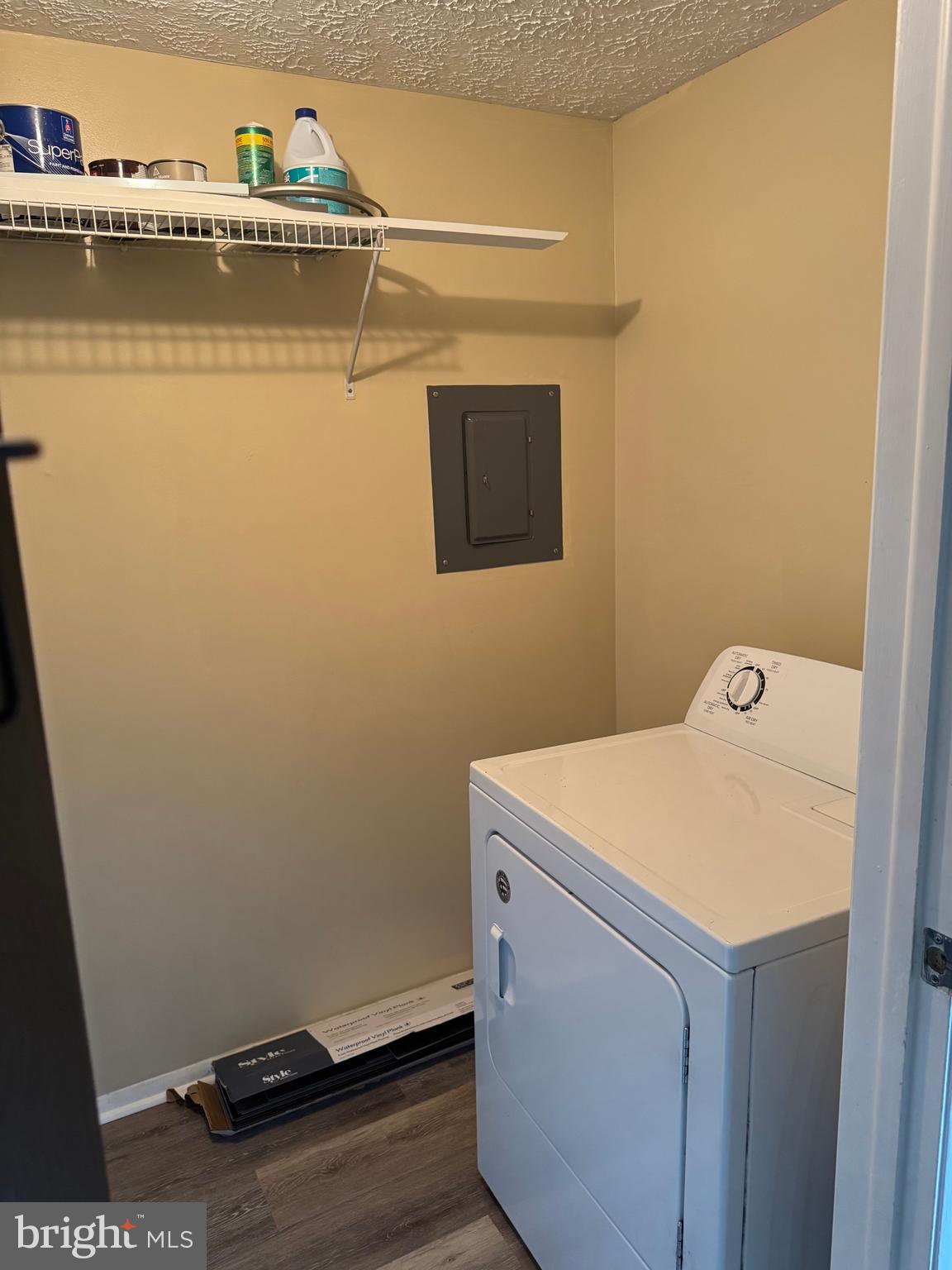 AMBERTOWNE - Residential Lease