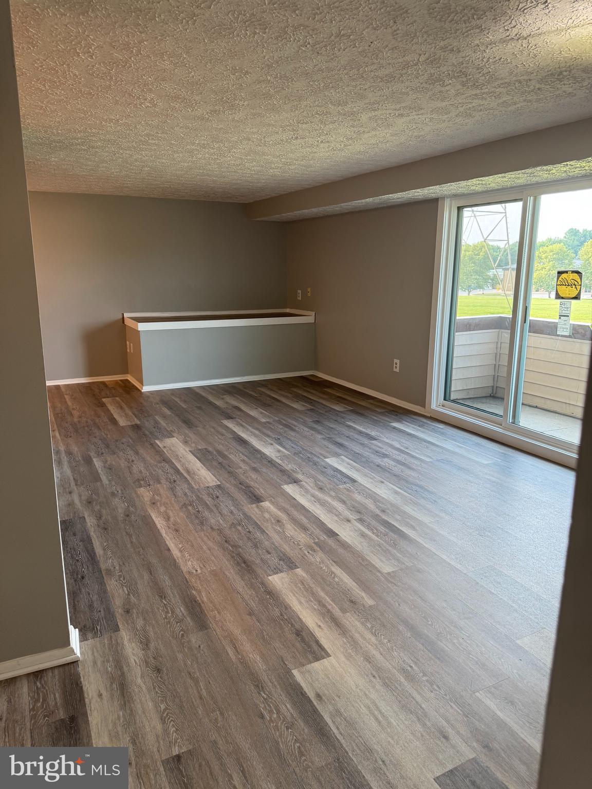 AMBERTOWNE - Residential Lease