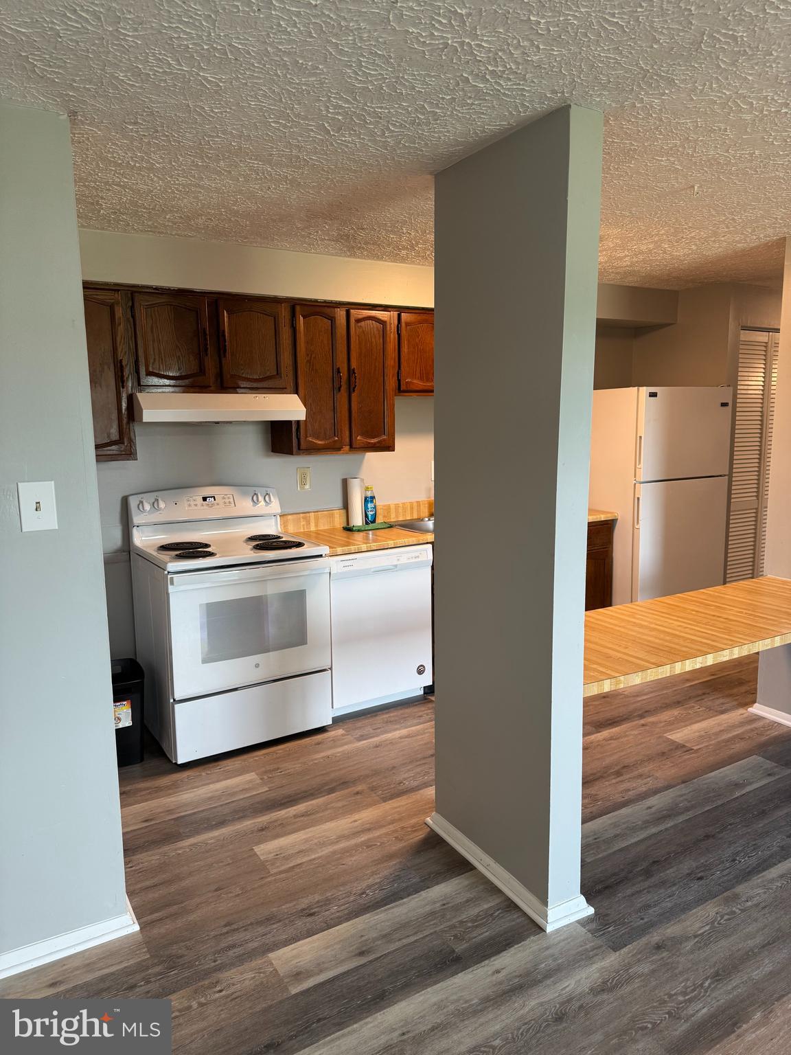 AMBERTOWNE - Residential Lease