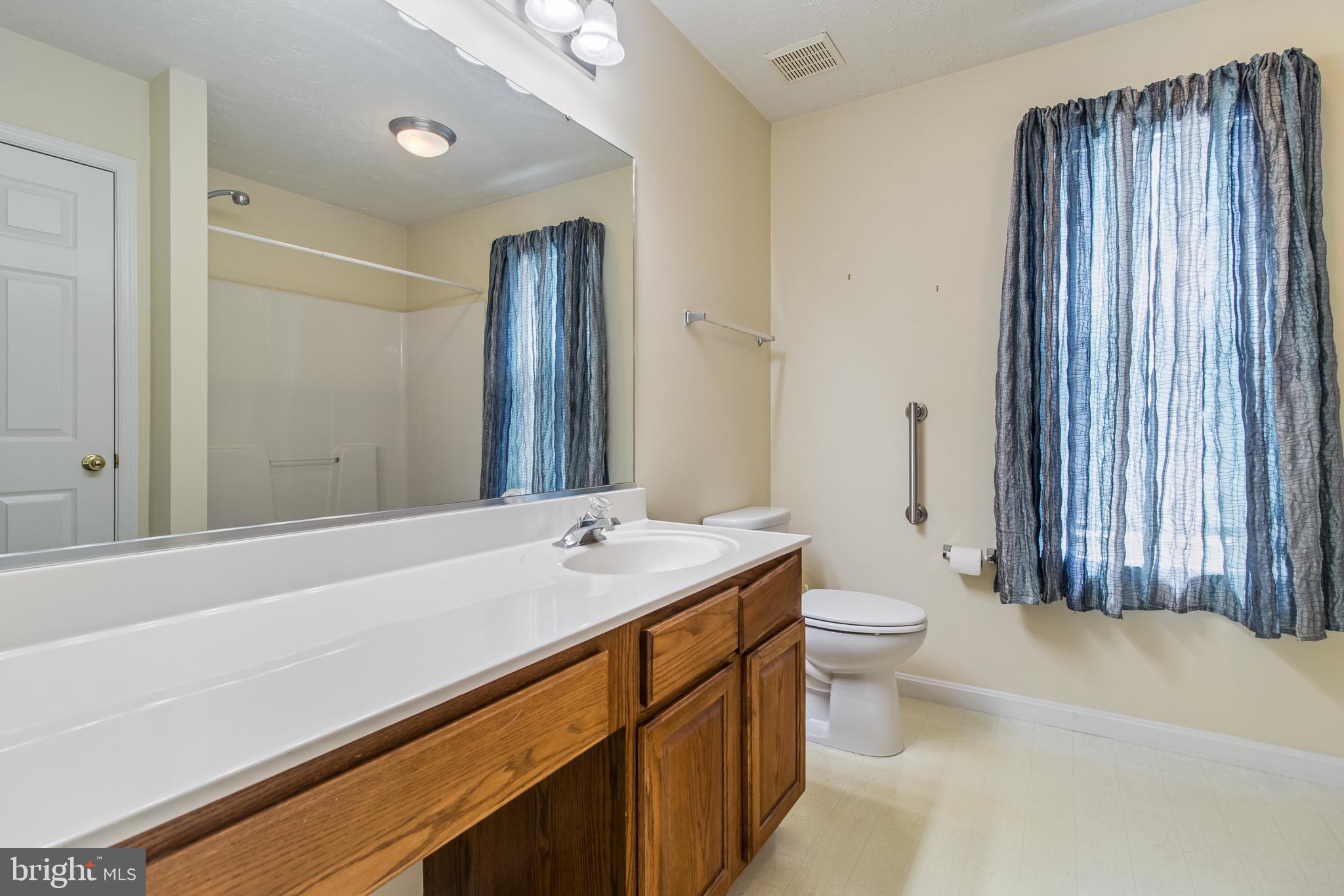 OAKLEIGH MANOR ESTATES - Residential