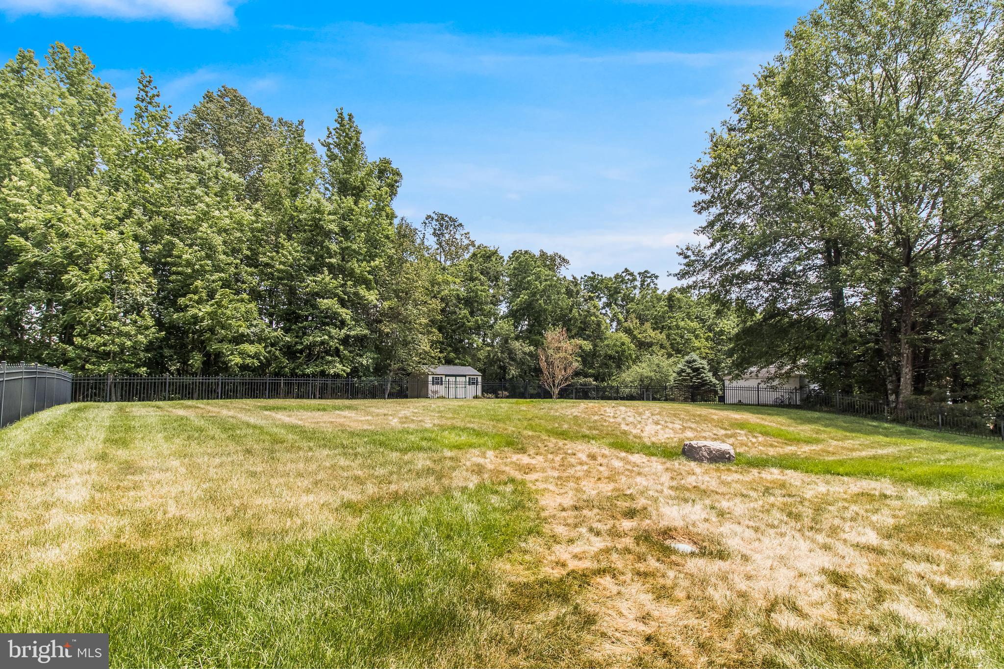 OAKLEIGH MANOR ESTATES - Residential