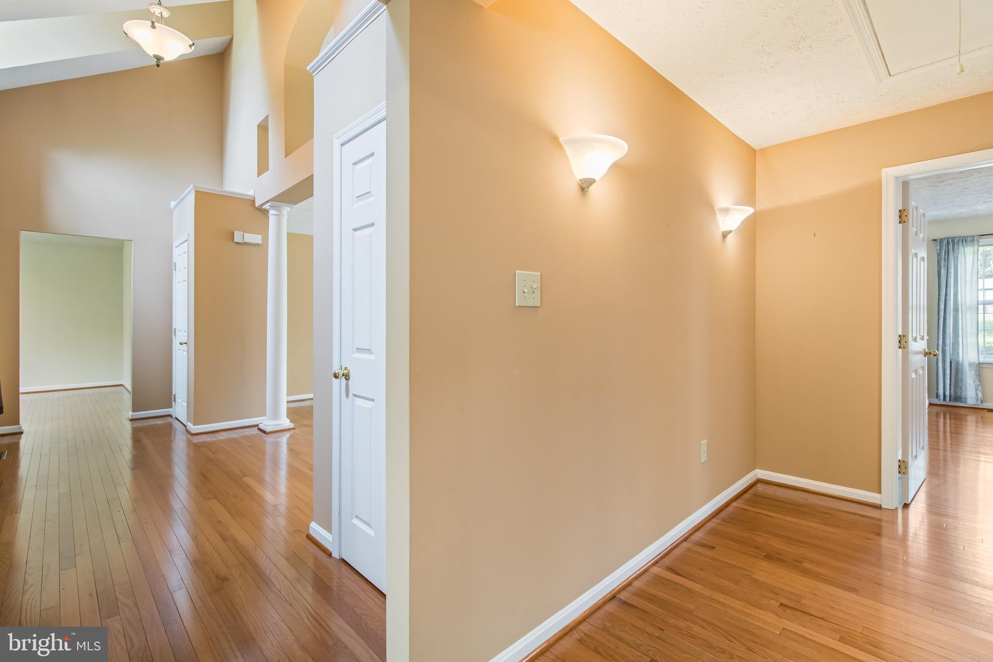 OAKLEIGH MANOR ESTATES - Residential