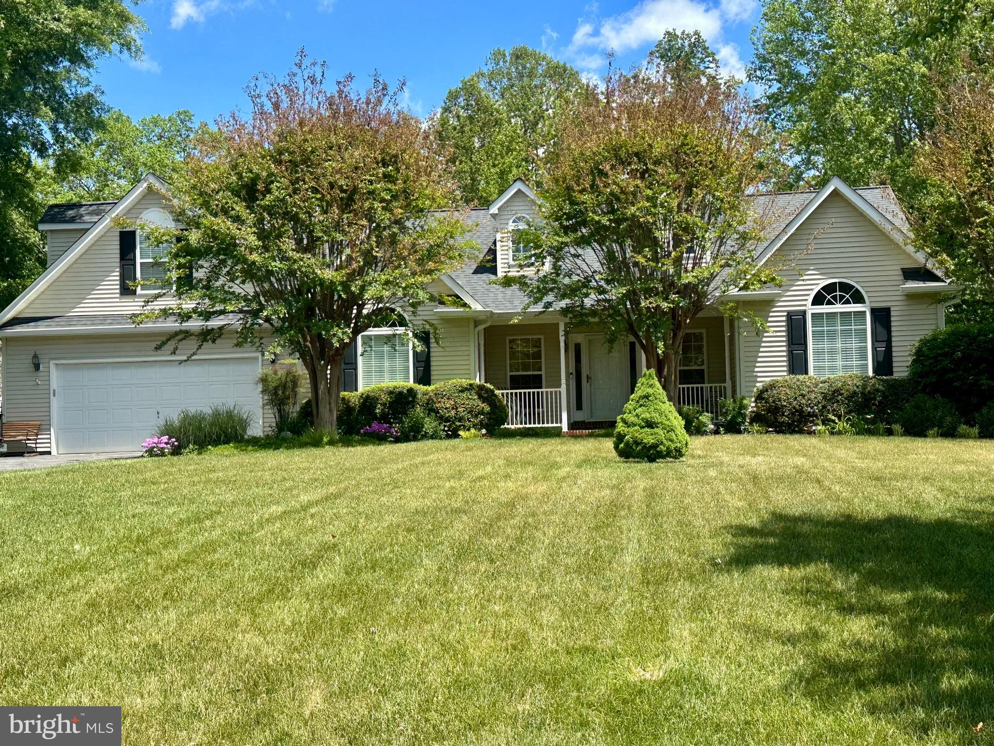 OAKLEIGH MANOR ESTATES - Residential