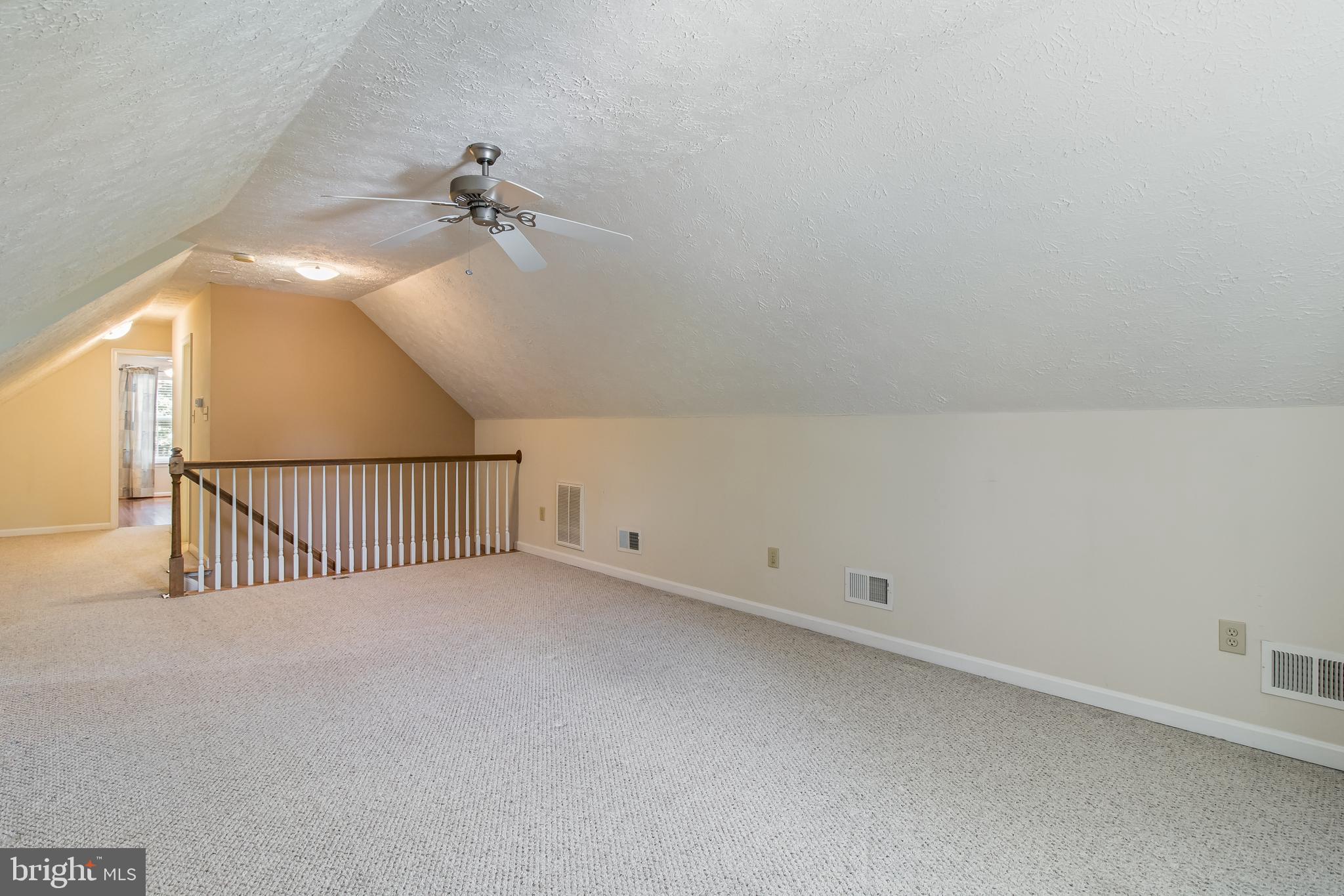 OAKLEIGH MANOR ESTATES - Residential