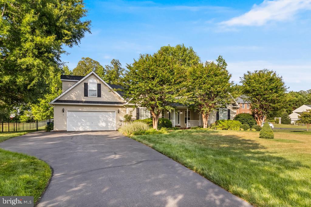 OAKLEIGH MANOR ESTATES - Residential