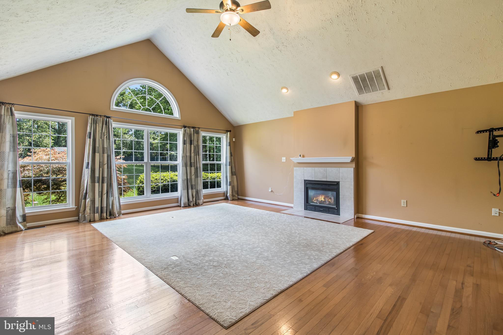 OAKLEIGH MANOR ESTATES - Residential
