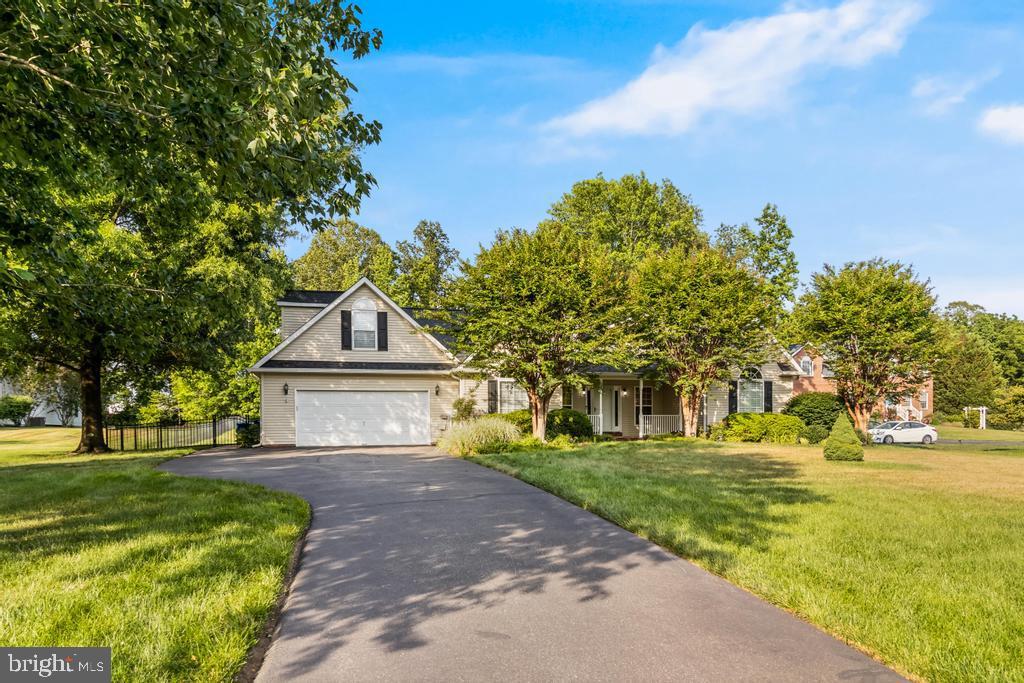 OAKLEIGH MANOR ESTATES - Residential