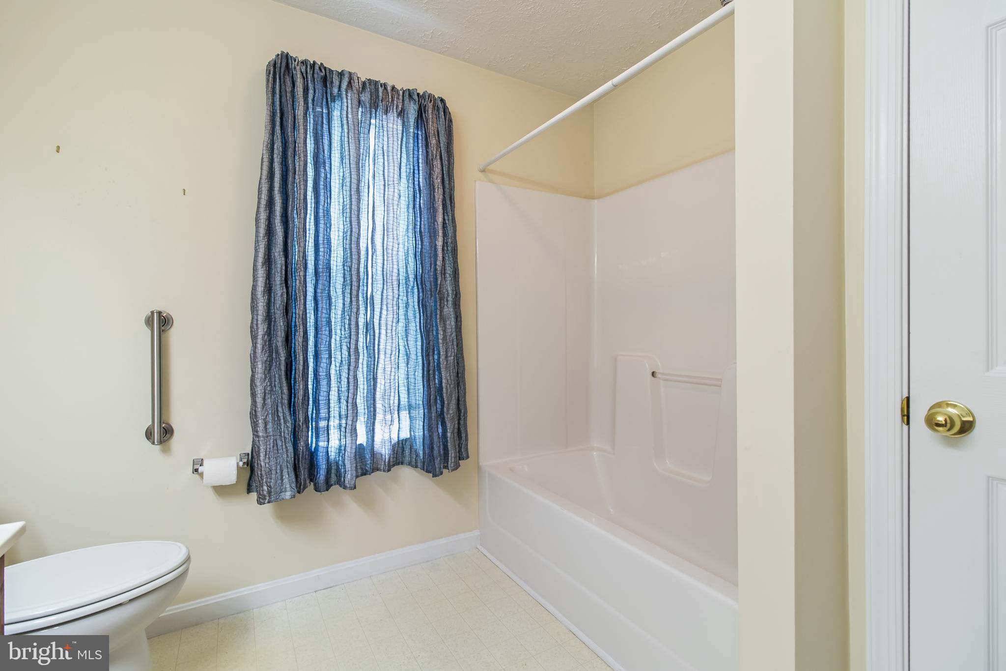 OAKLEIGH MANOR ESTATES - Residential