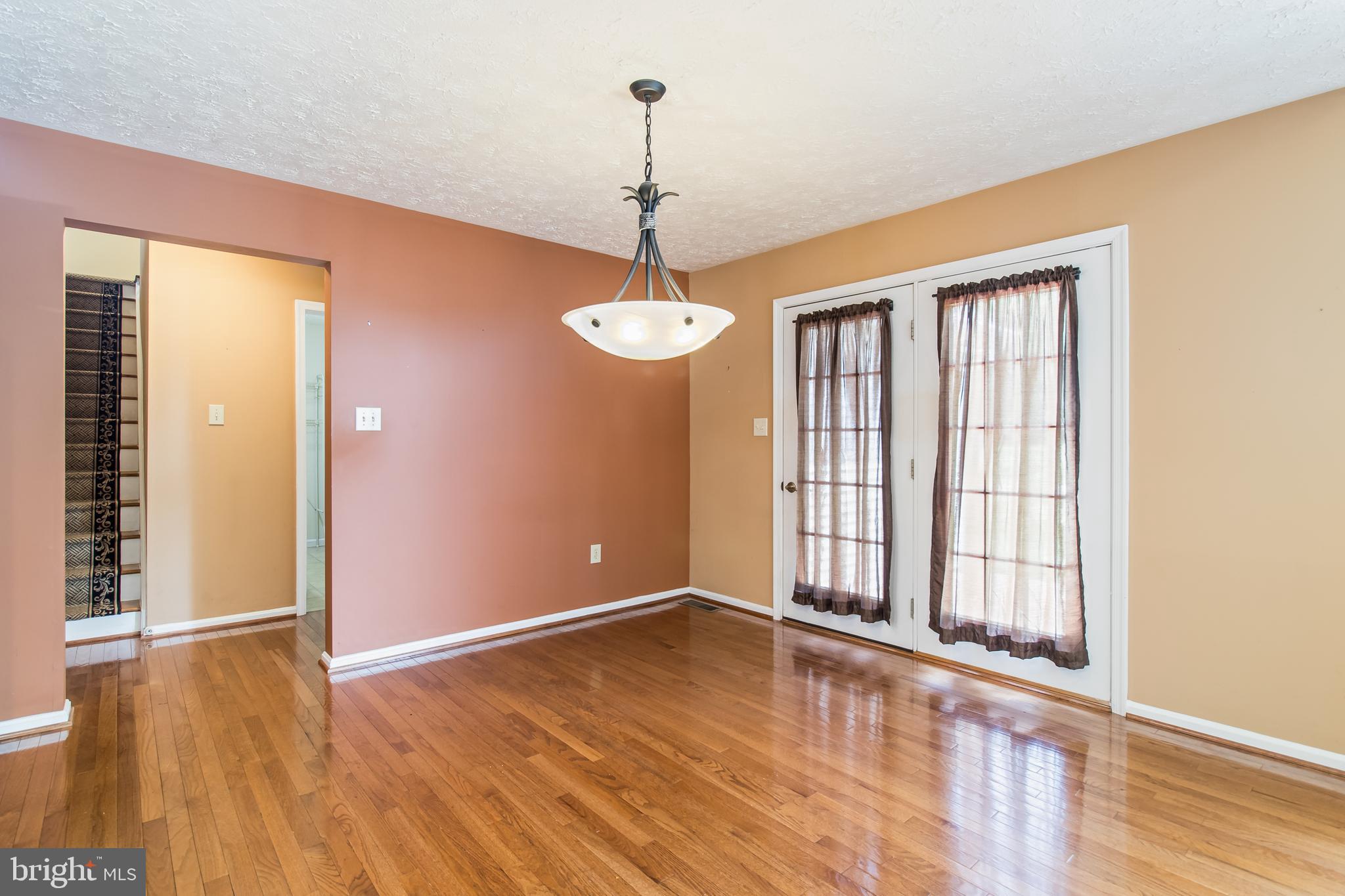 OAKLEIGH MANOR ESTATES - Residential
