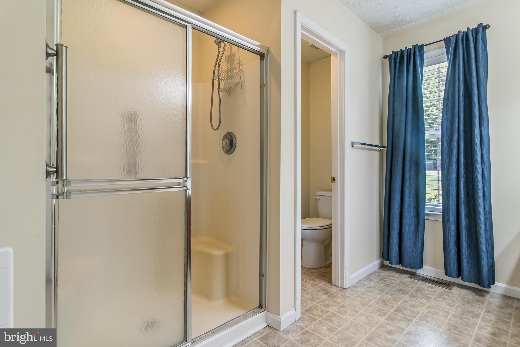 OAKLEIGH MANOR ESTATES - Residential