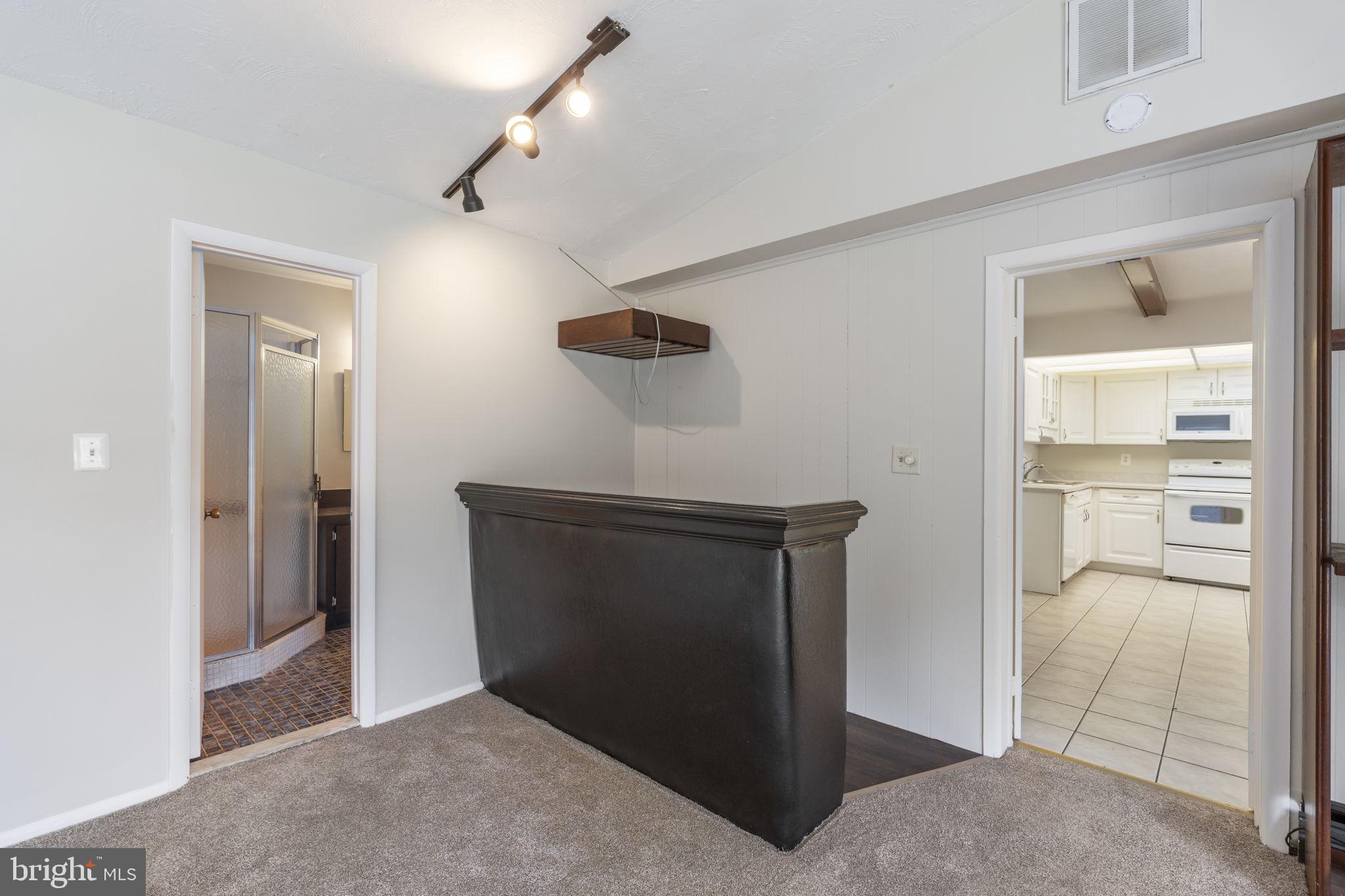 WOODHOLME - Residential