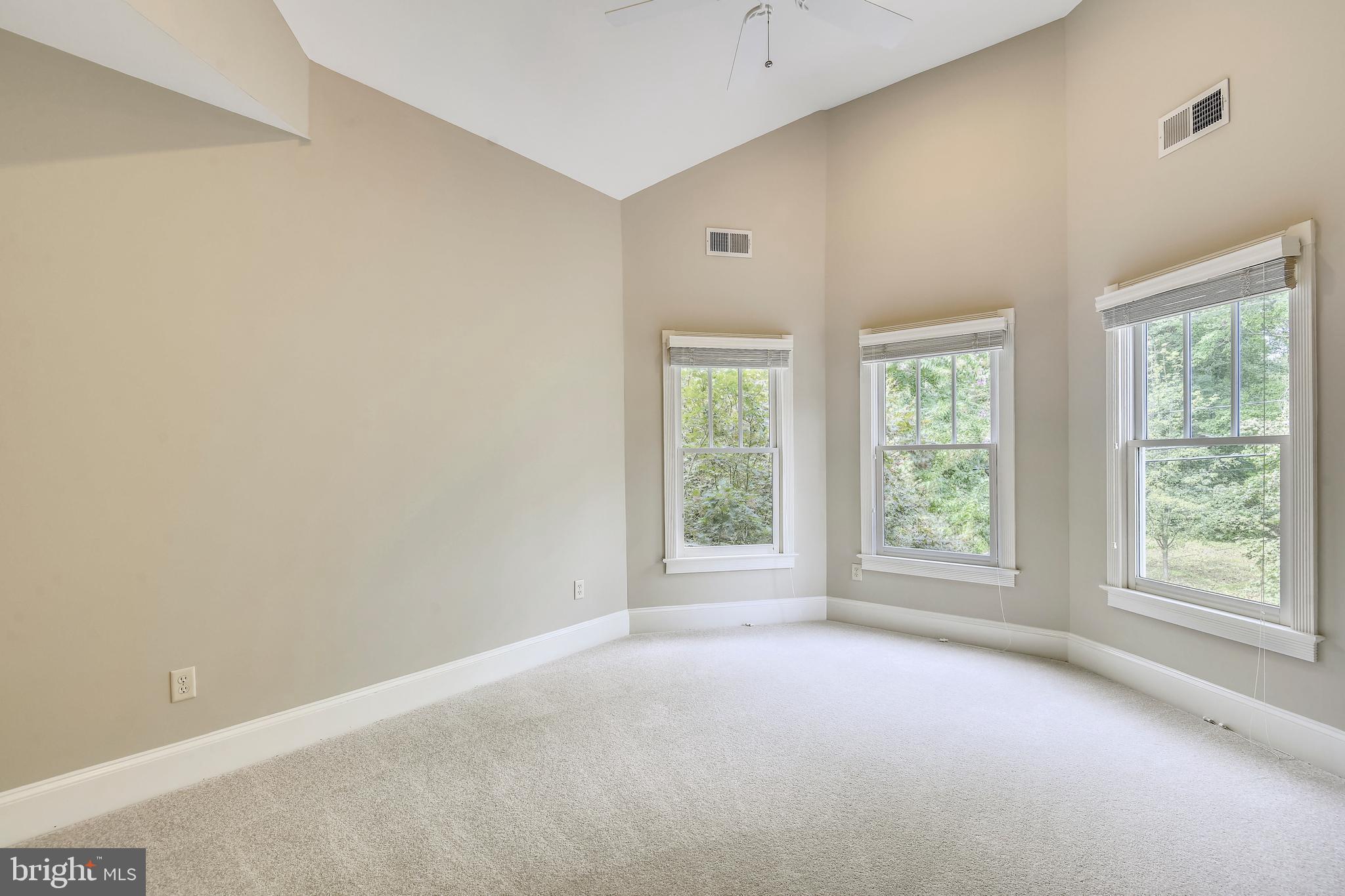 WOODMONT - Residential