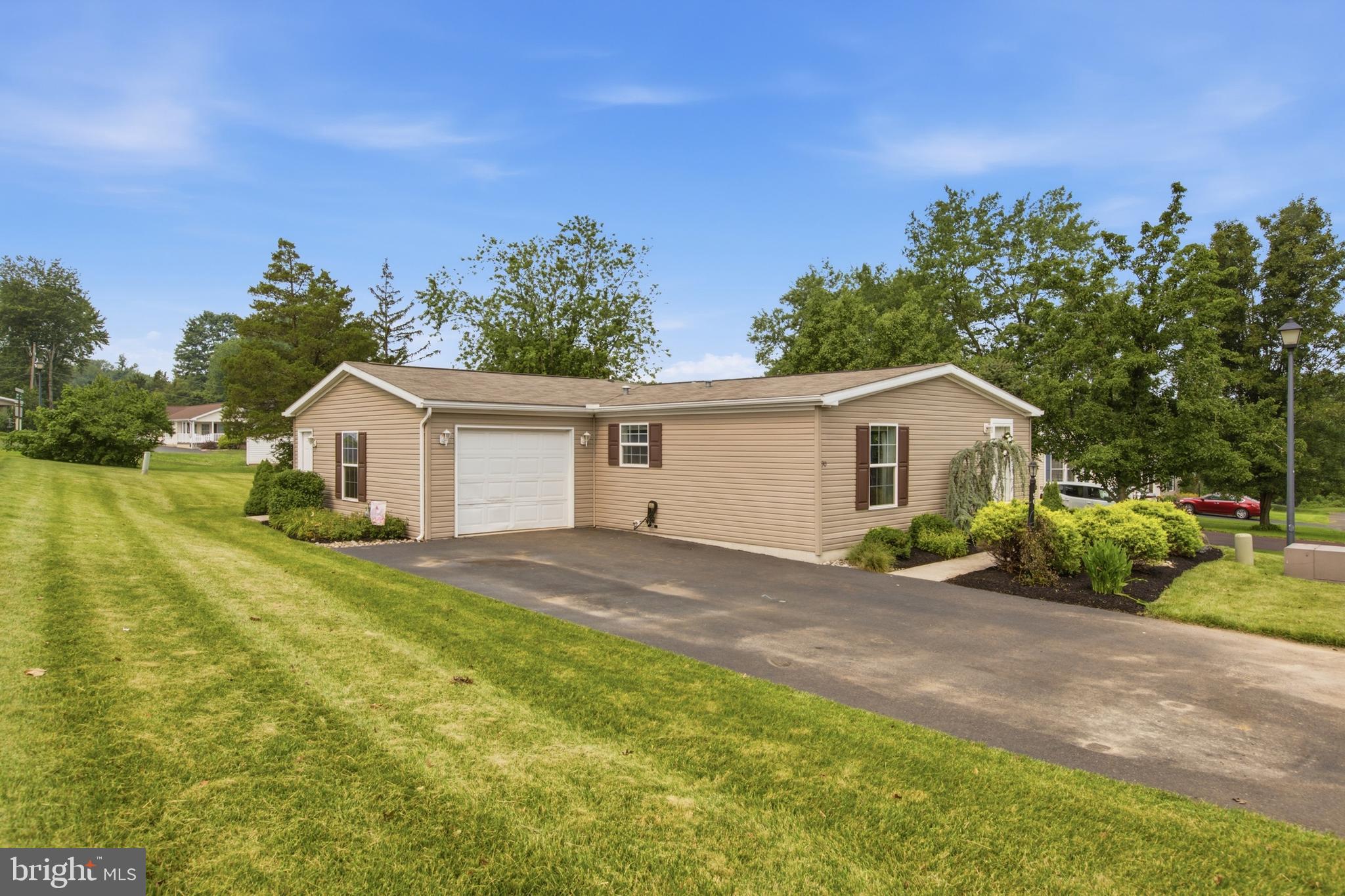 QUIET ACRES - Residential