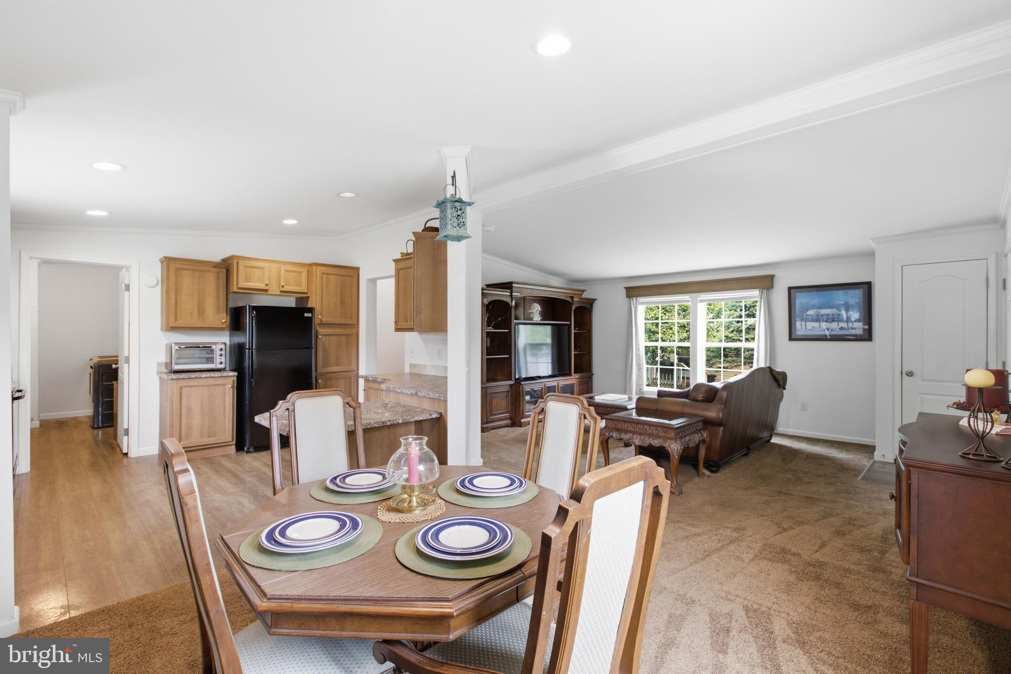 QUIET ACRES - Residential