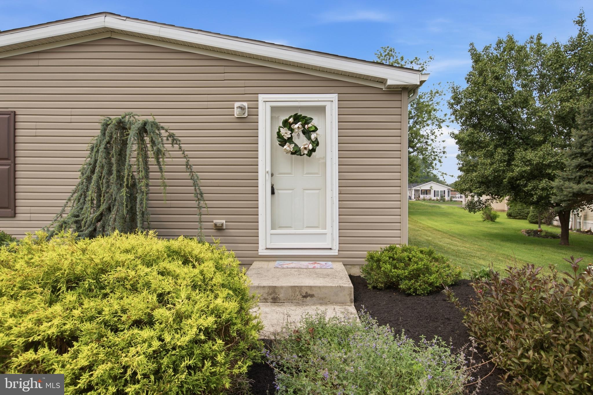 QUIET ACRES - Residential