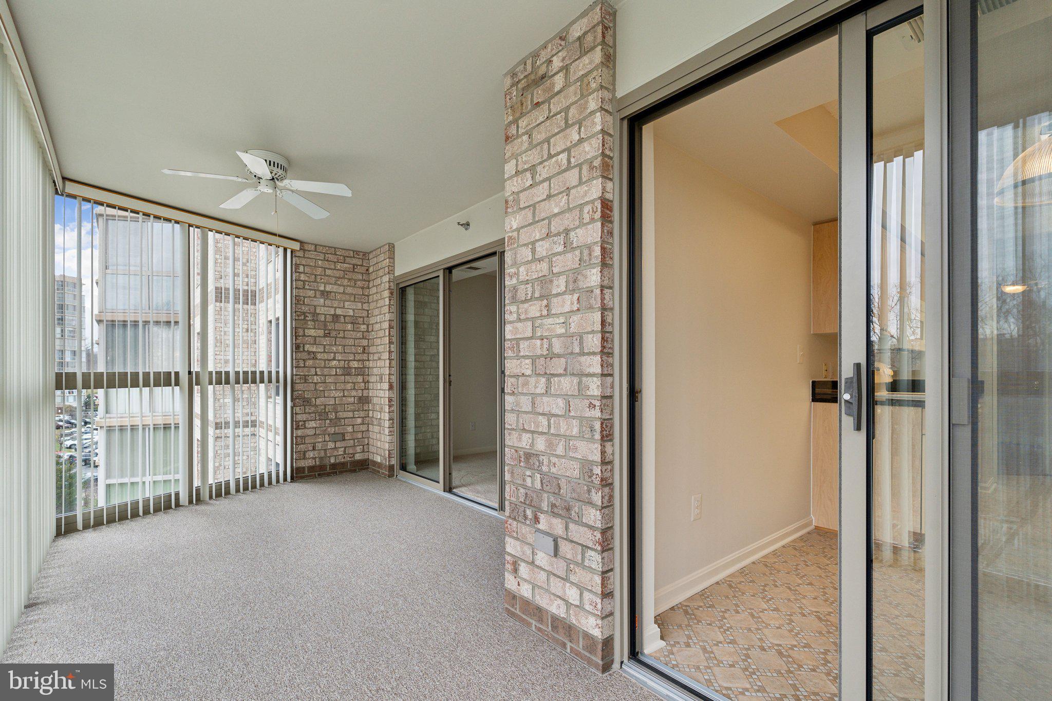 LANSDOWNE WOODS - Residential