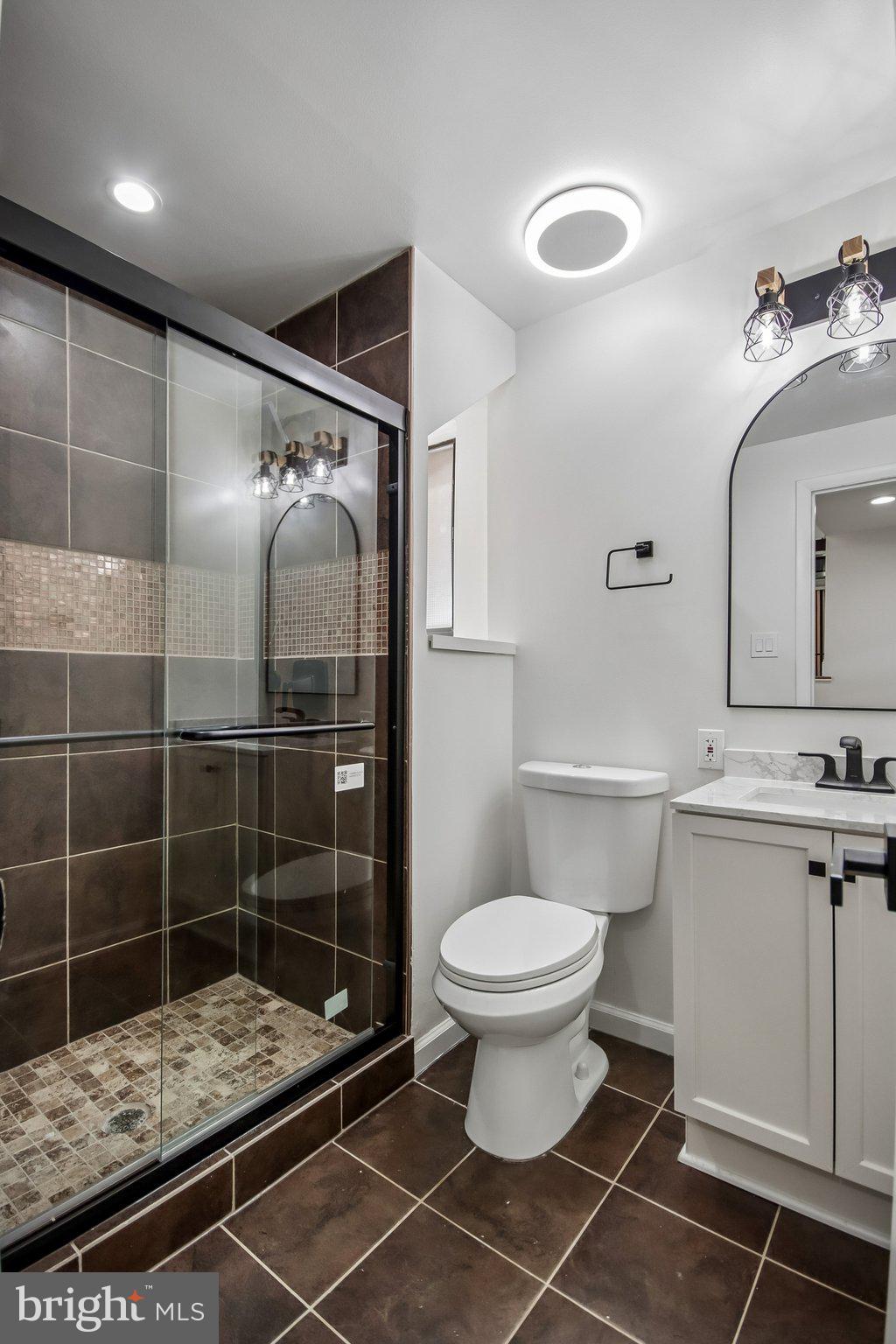 CABOTS POINT - Residential