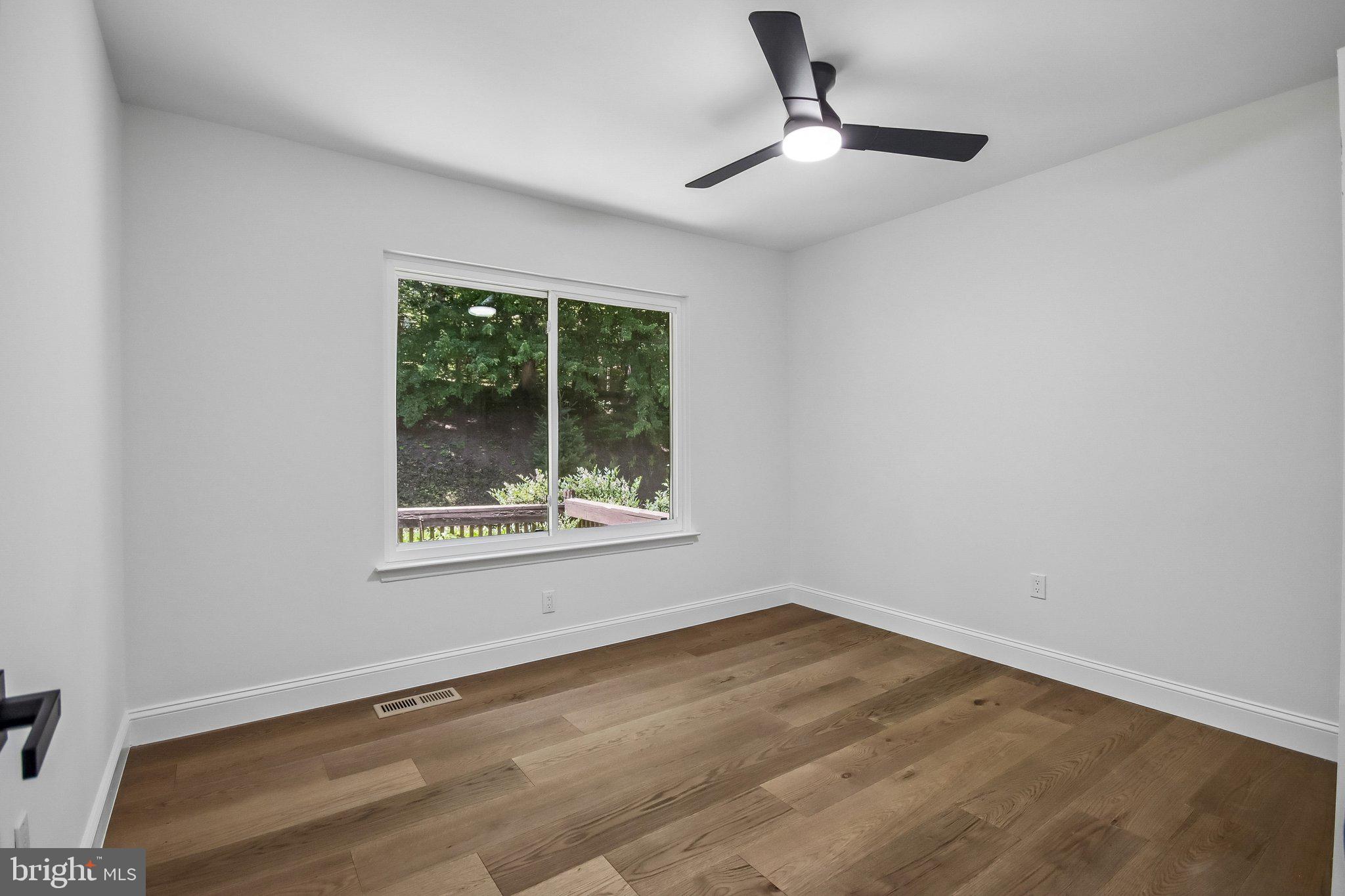 CABOTS POINT - Residential