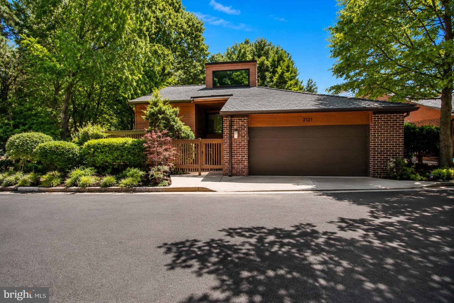 CABOTS POINT - Residential
