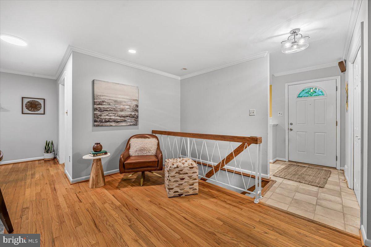MANOR WOODS - Residential